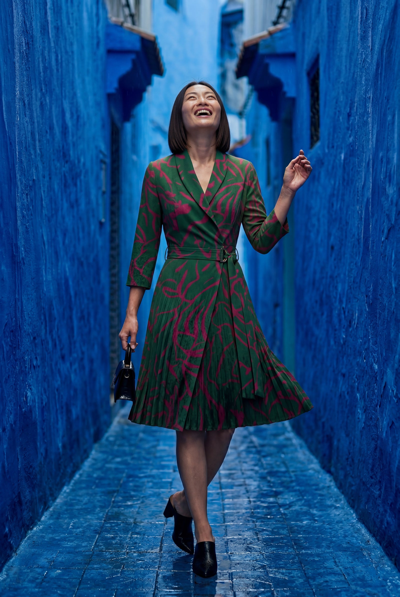 Dark Green Pleated Wrap Blazer Dress with Three-quarter Sleeves - Photo 12