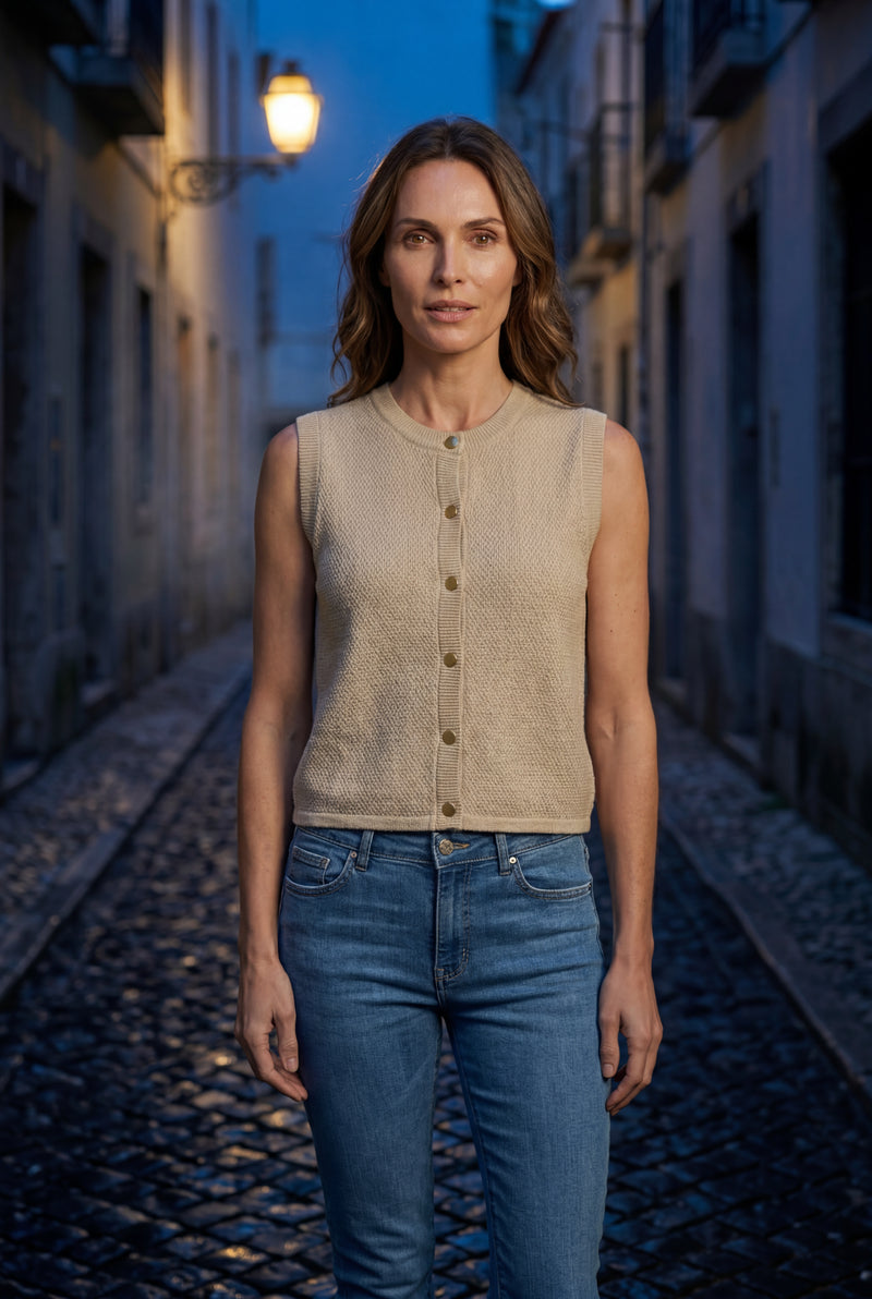 Beige Textured Button-front Gilet Vest with Crew Neckline - Photo 4