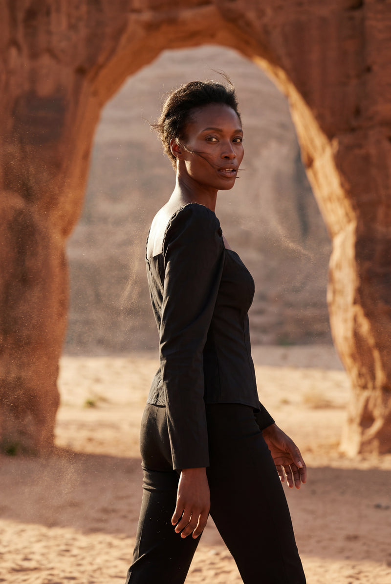 Black Black Long Sleeve Sweetheart Neck Fitted Bodysuit - Bodysuits - Photo 4