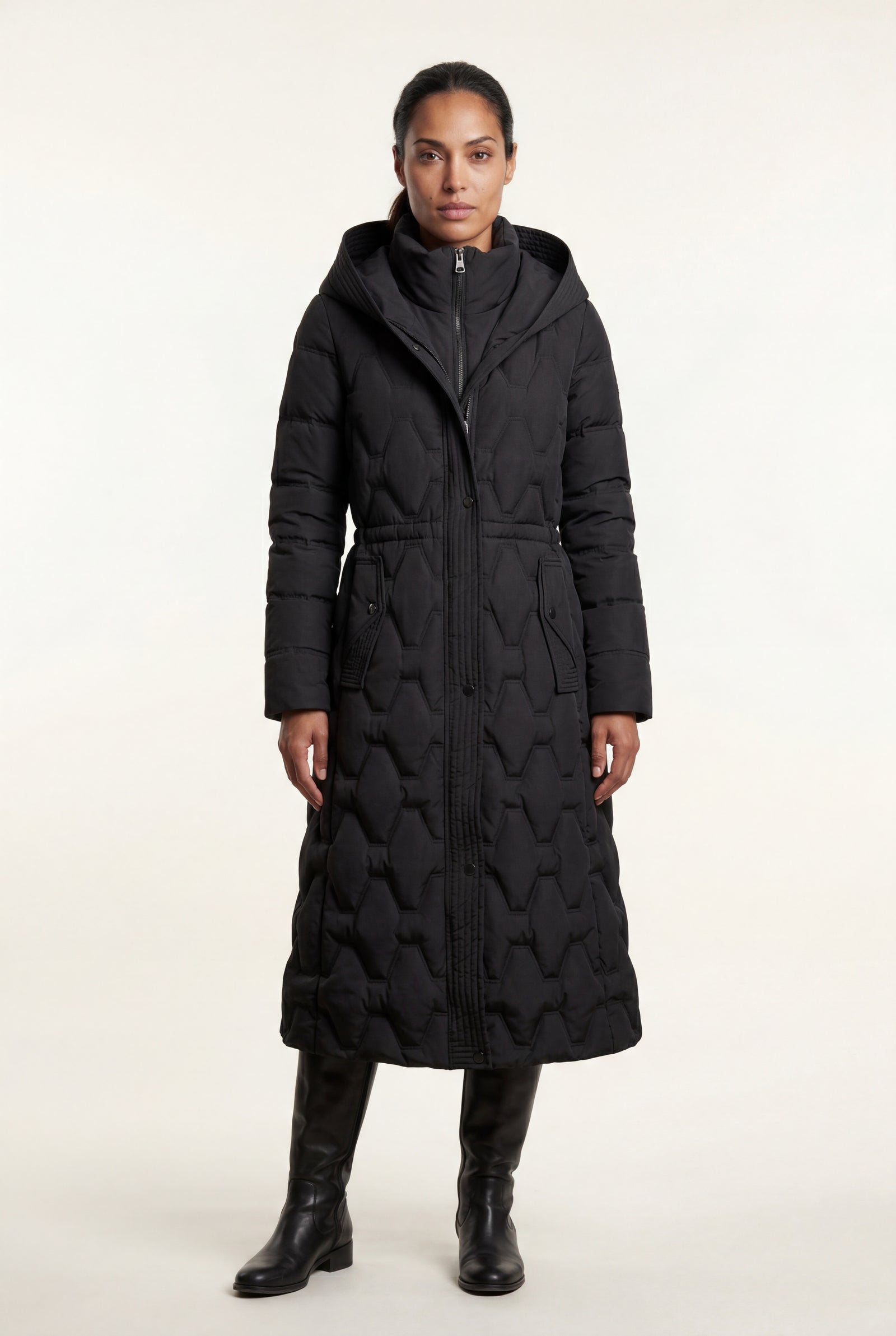 Black Geometric Quilted Calf-length Puffer Coat with Hood - Puffer jackets - Photo 10