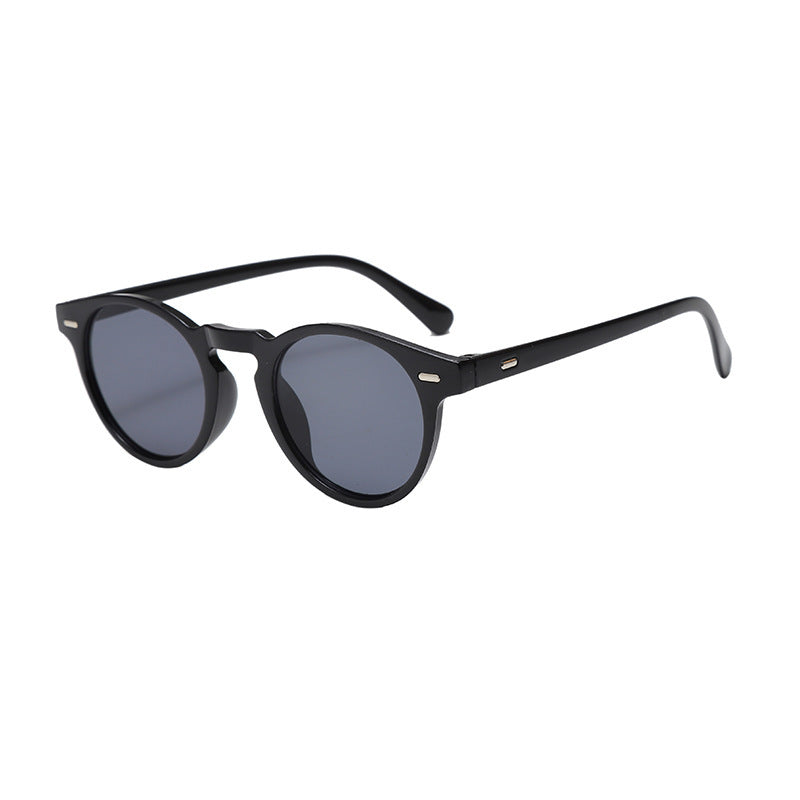 Black Keyhole Bridge Classic Round Sunglasses - Photo 2