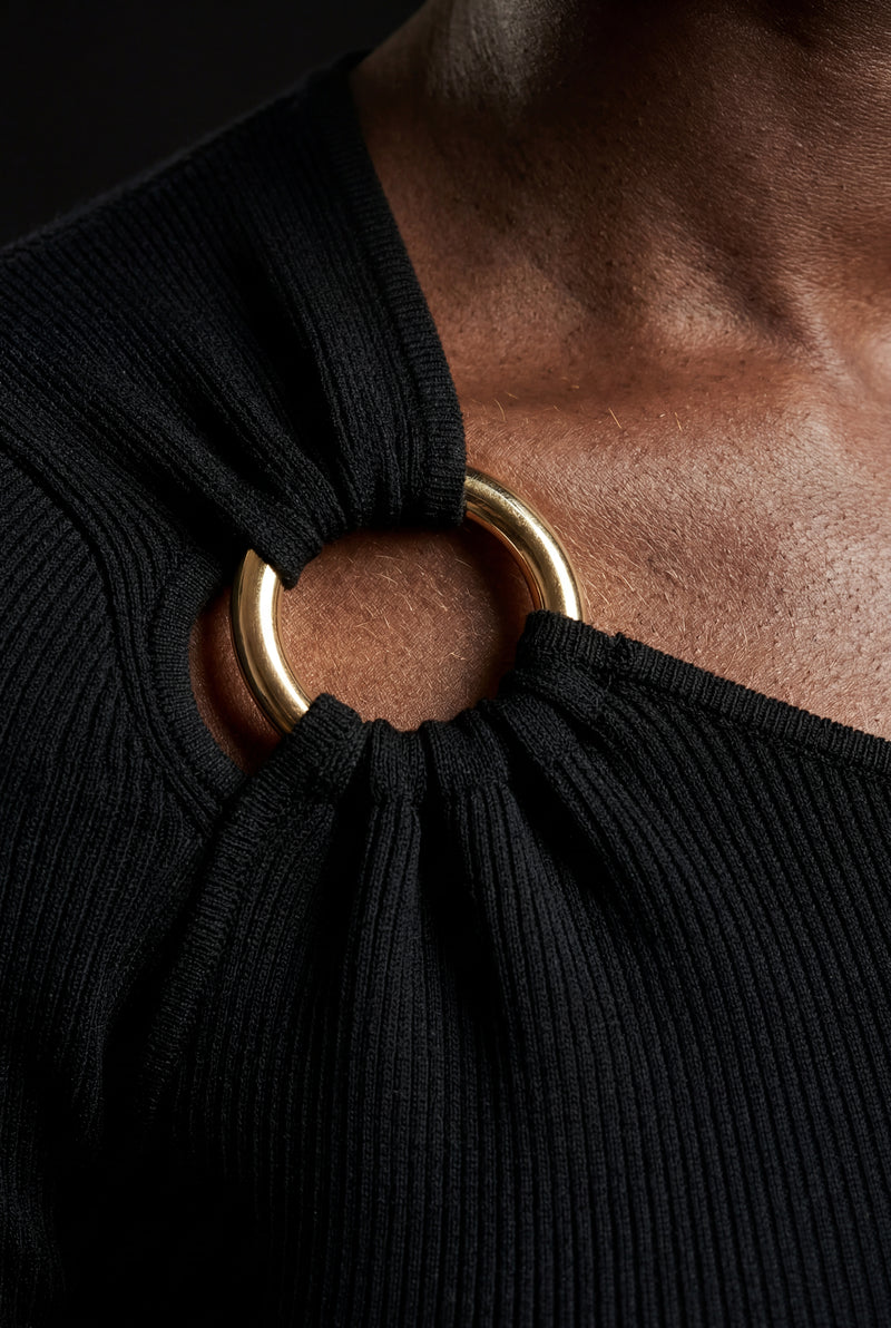 Black One-shoulder Ribbed Top with Gold Ring Detail - One shoulder top - Photo 3