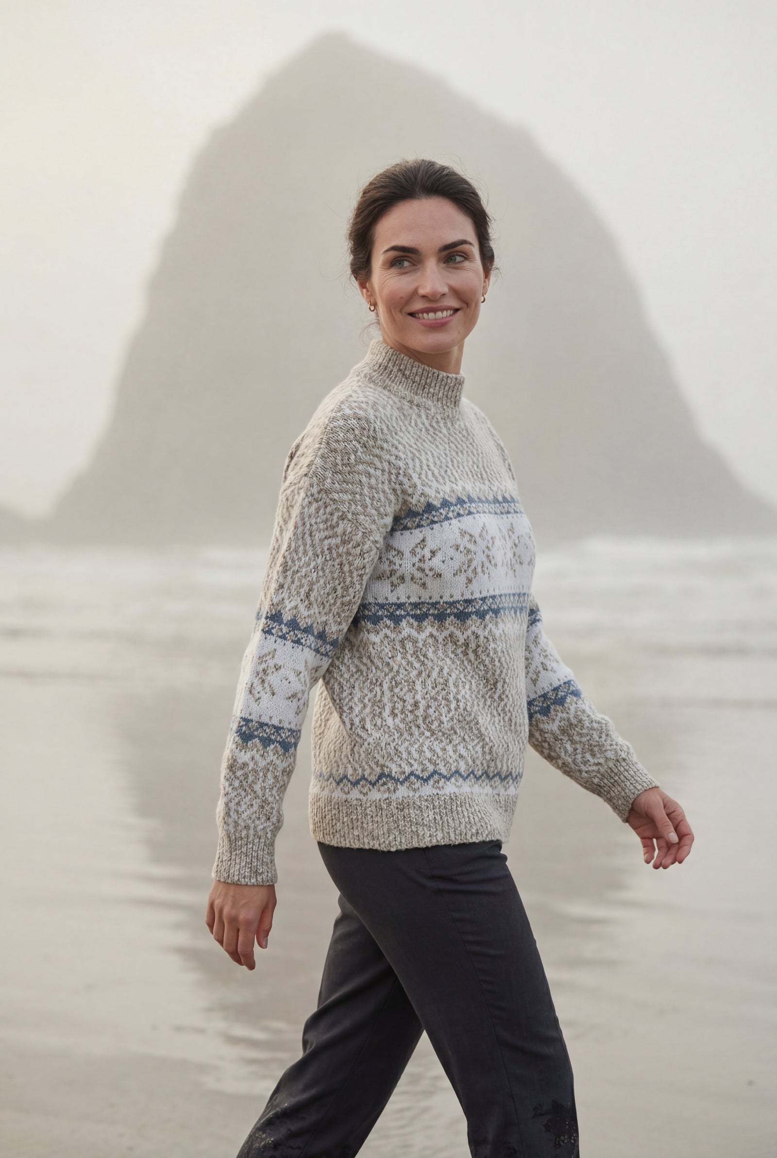 Beige Fair Isle Snowflake Relaxed Holiday Sweater - Photo 10