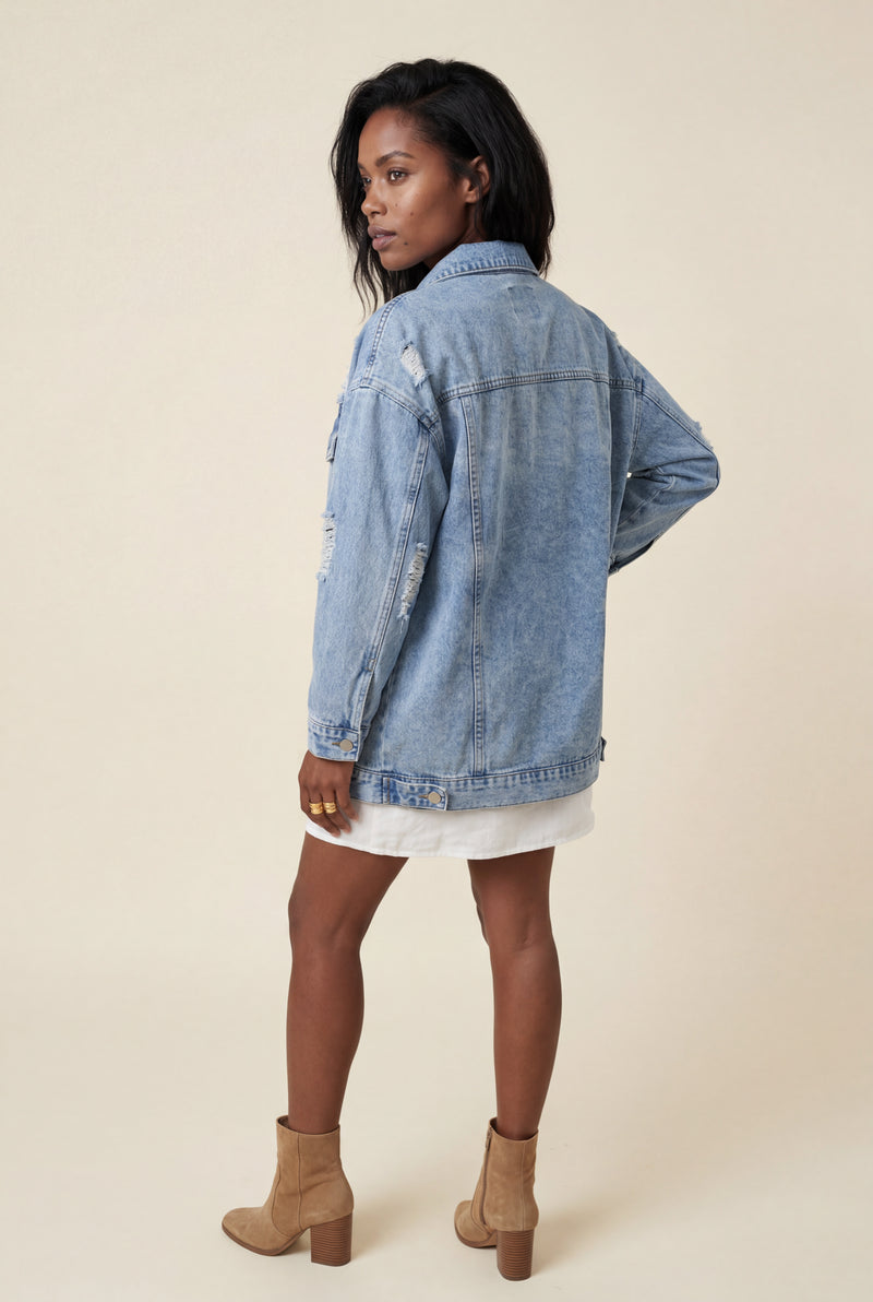 Blue Oversized Distressed Light Wash Jacket - Denim jacket - Photo 3