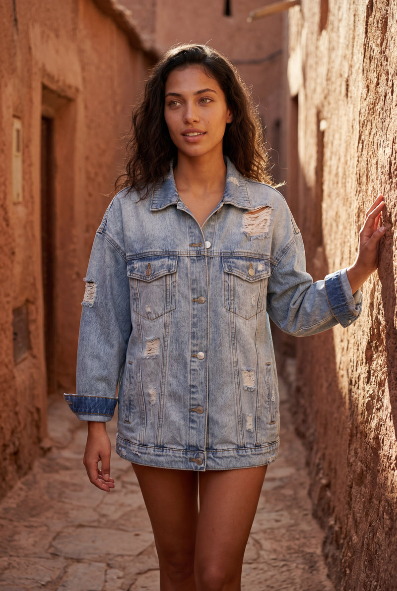 Blue Oversized Distressed Light Wash Jacket - Denim jacket - Photo 4
