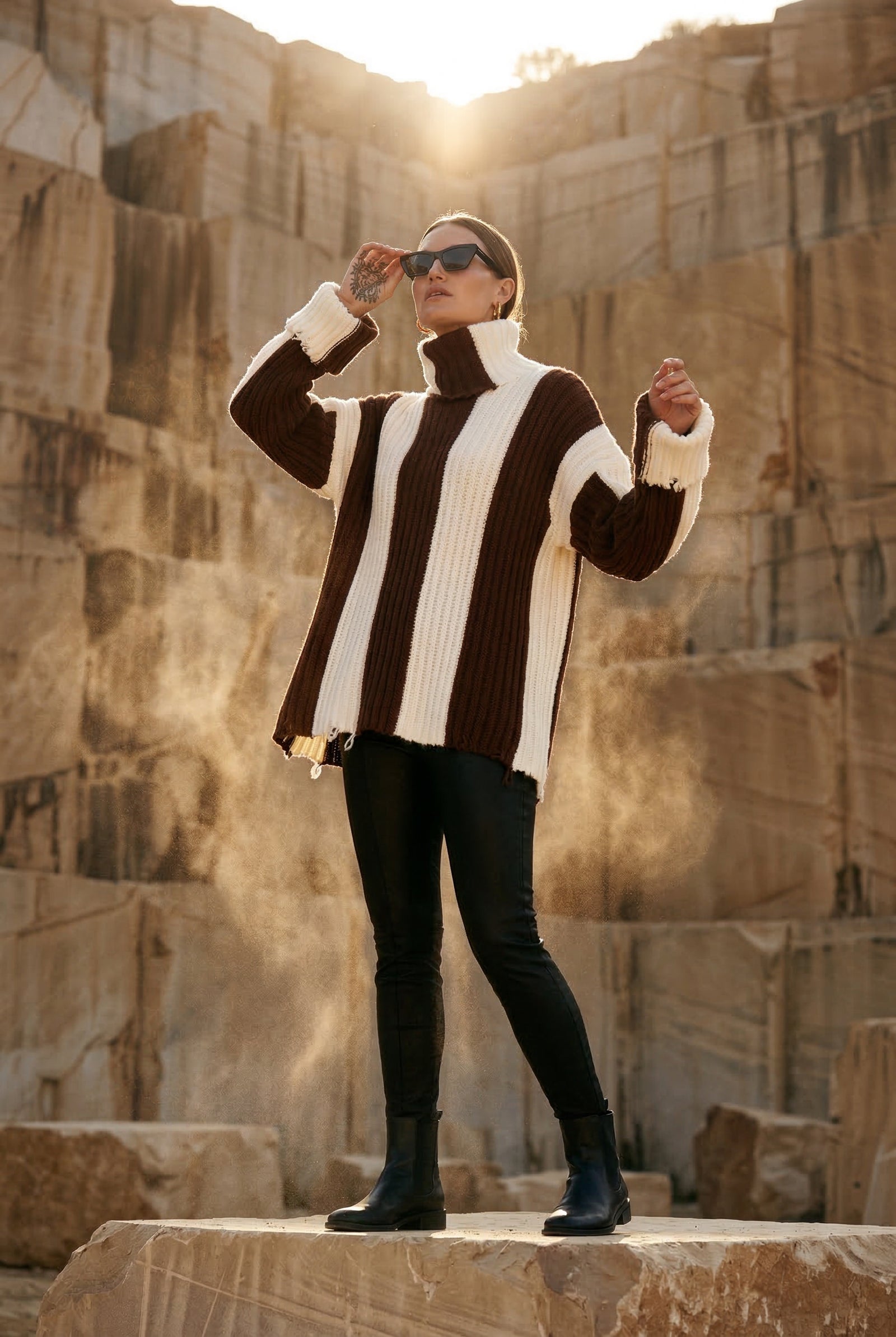 Dark Brown Oversized Chunky Ribbed Turtleneck Striped Sweater - Oversized sweater - Photo 7