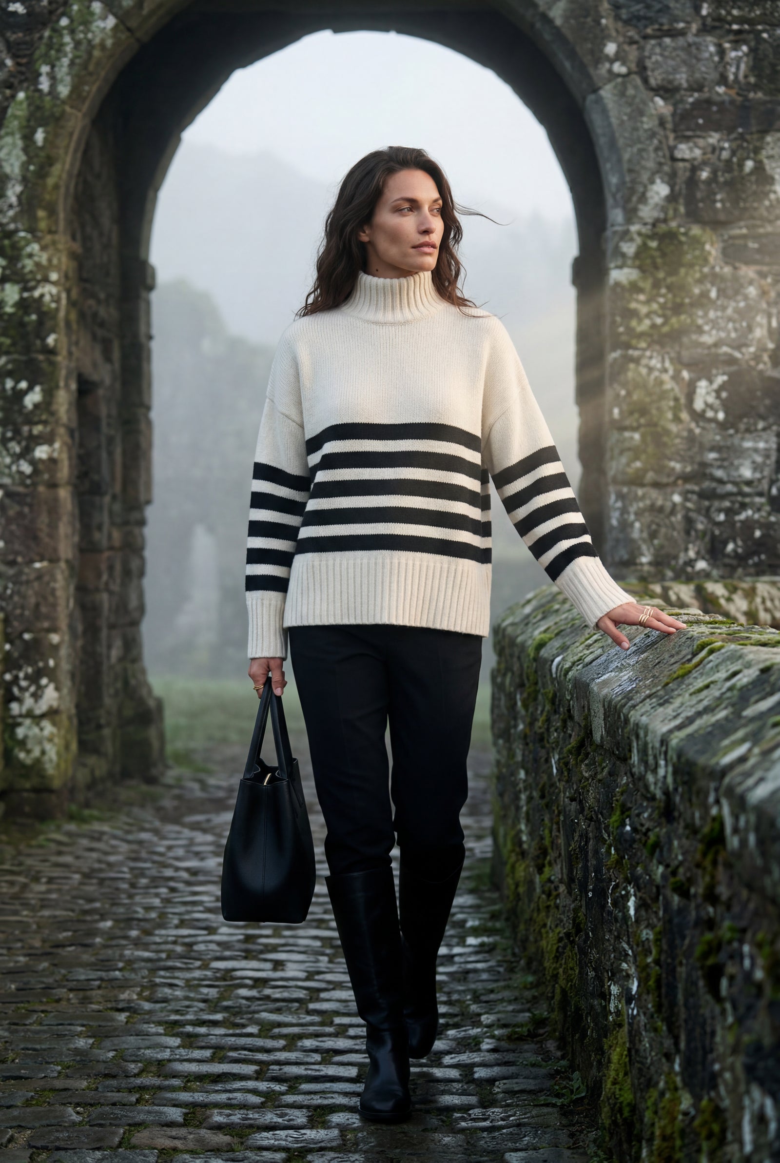 Cream Cream Striped Oversized Turtleneck Sweater - Oversized sweater - Photo 3