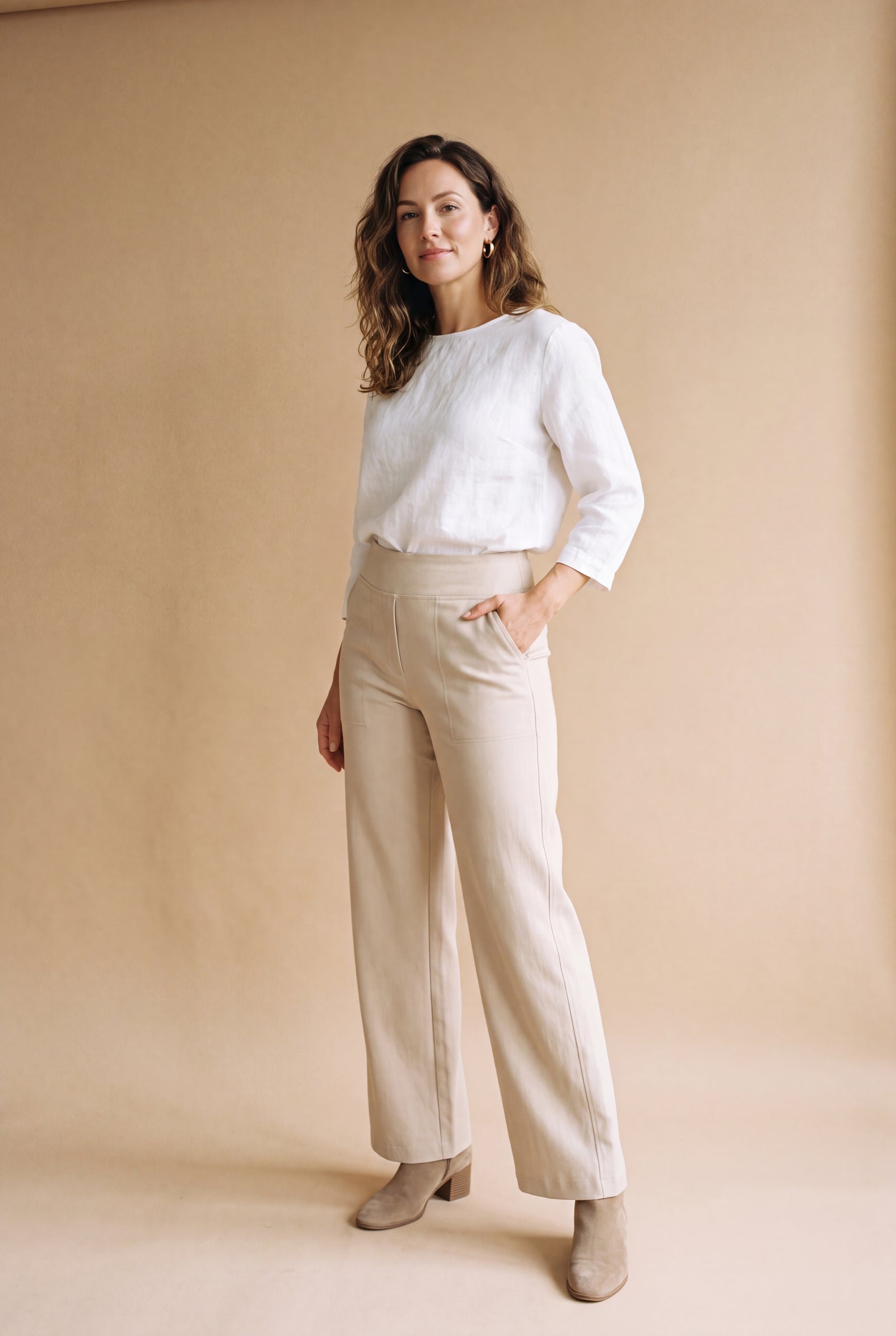Women's Trousers High Waist Wide Leg in Cream — studio primary