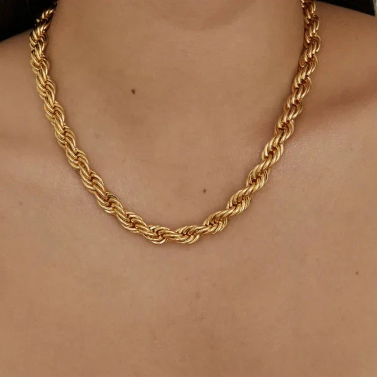 Gold Chunky Gold-tone Rope Chain Necklace with Twisted Detail - Photo 5