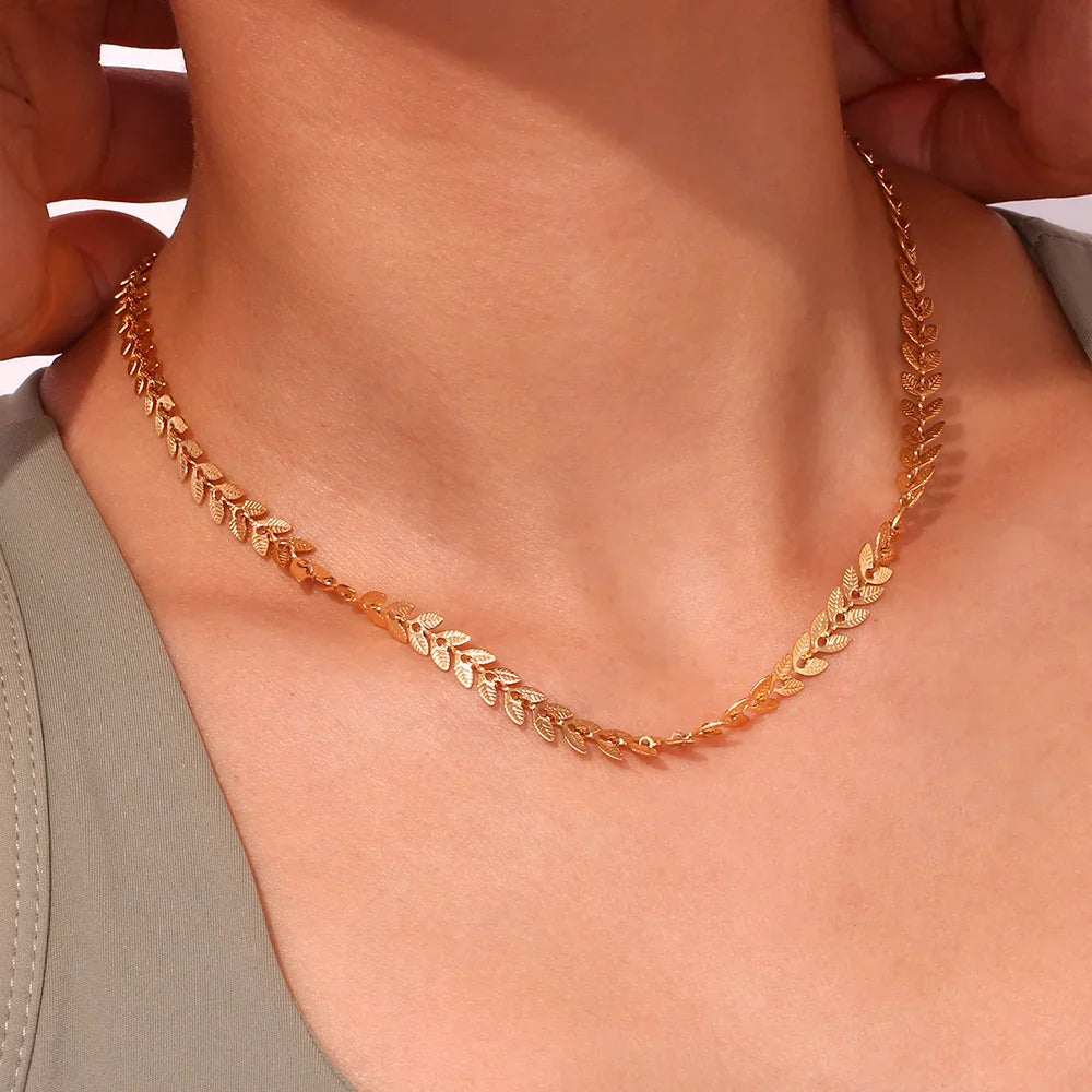 Gold Gold-tone Laurel Leaf Chain Necklace Polished Finish - Photo 3