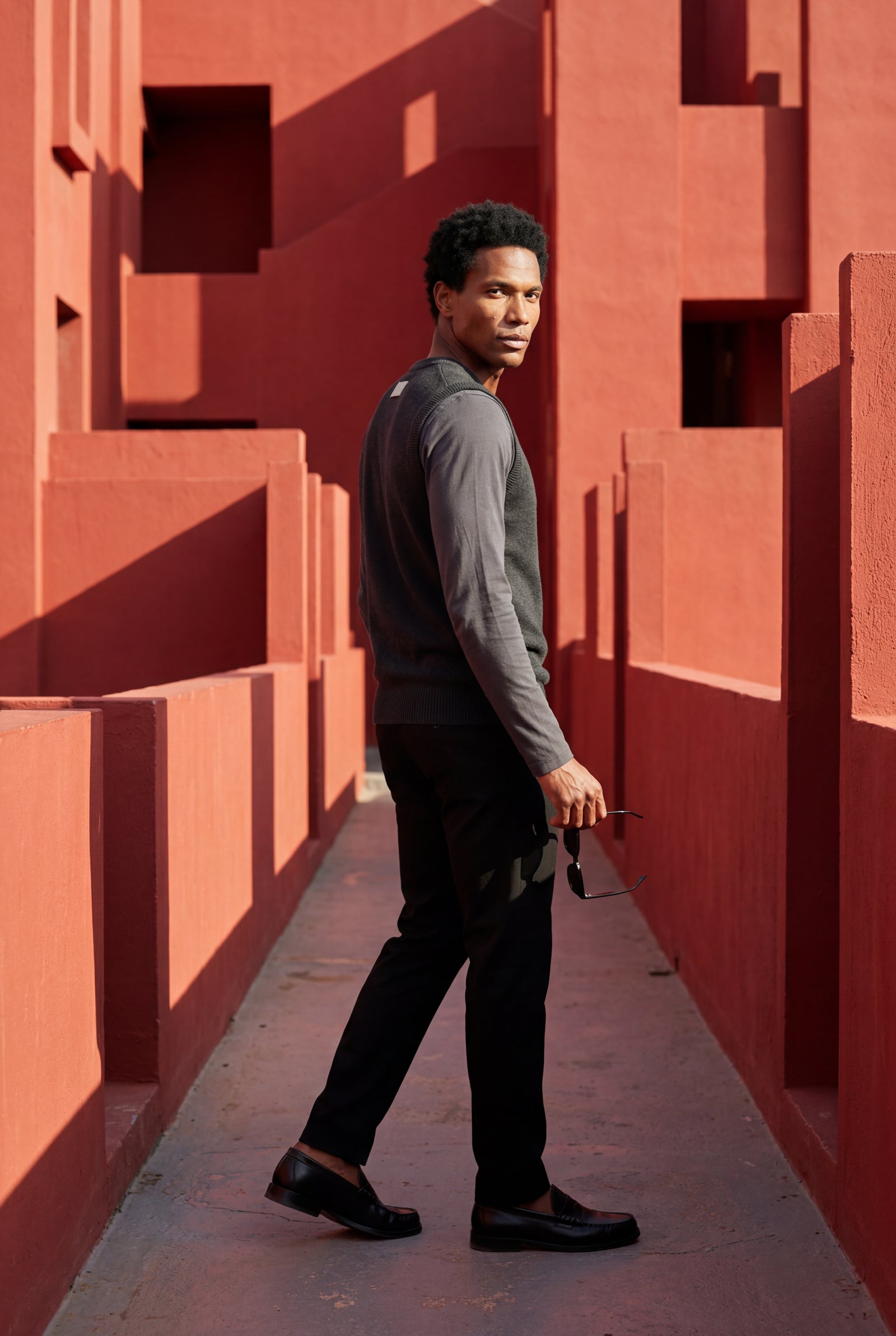 Black Fine V-neck Sweater Vest with Ribbed Hem - Vests - Photo 10