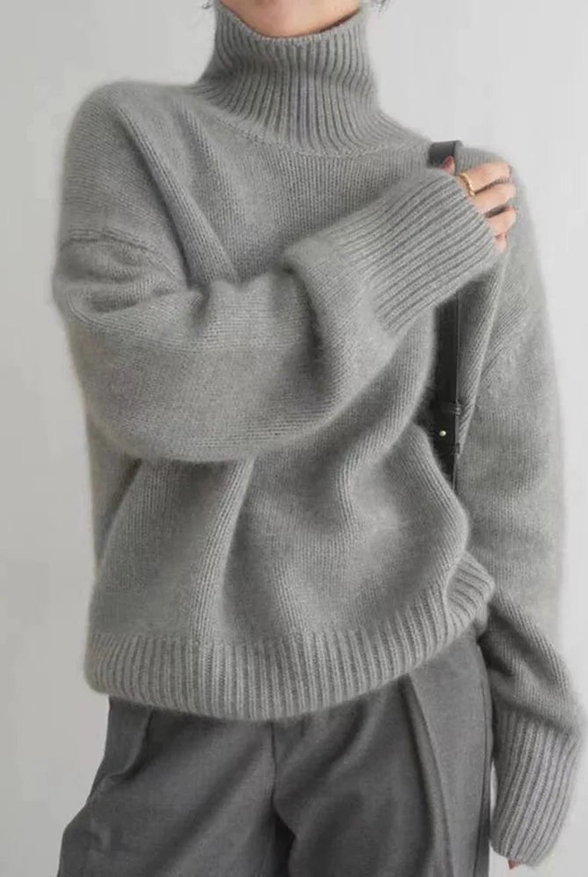 Oversized Ribbed Turtleneck Sweater in Gray — detail
