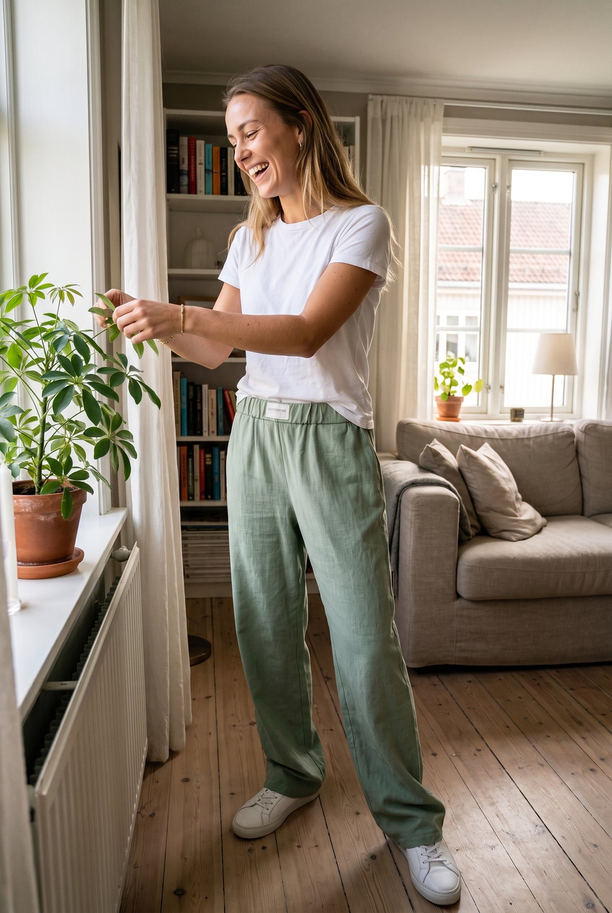 Women's Pants Relaxed Fit in Green — home interior