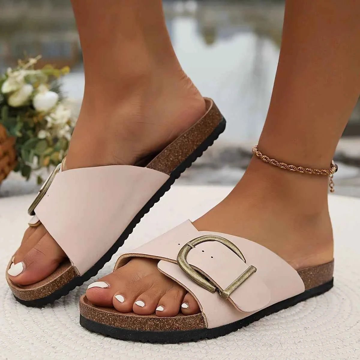 Wide-strap Slide Sandals with Oversized Buckle Detail - Flat sandals - Photo 9