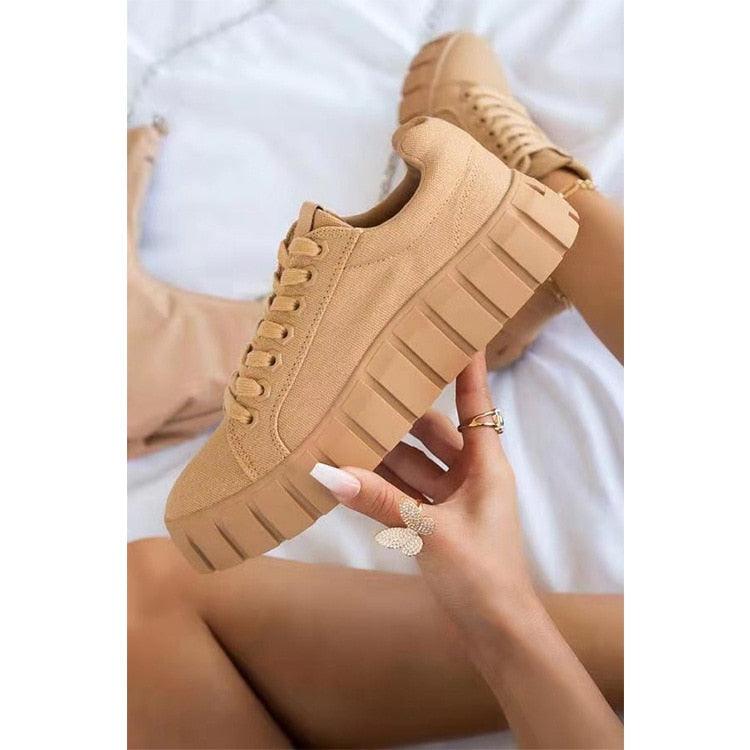 Women's Chunky Platform Low-Top Canvas Sneakers - Photo 2