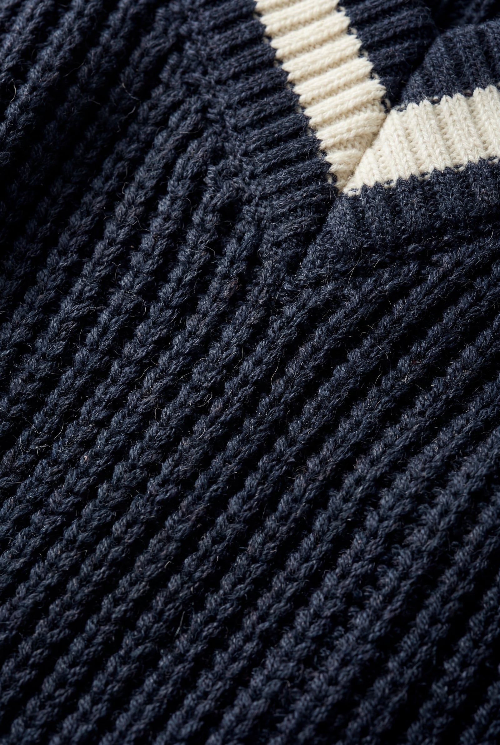 Navy Blue Contrast Stripe Navy Ribbed V-neck Sweater - Knit sweaters - Photo 2