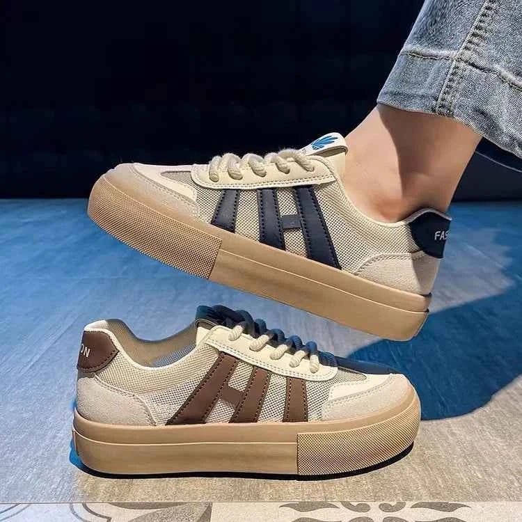 Women's Chunky Platform Retro-Inspired Lace-Up Sneakers - Photo 4