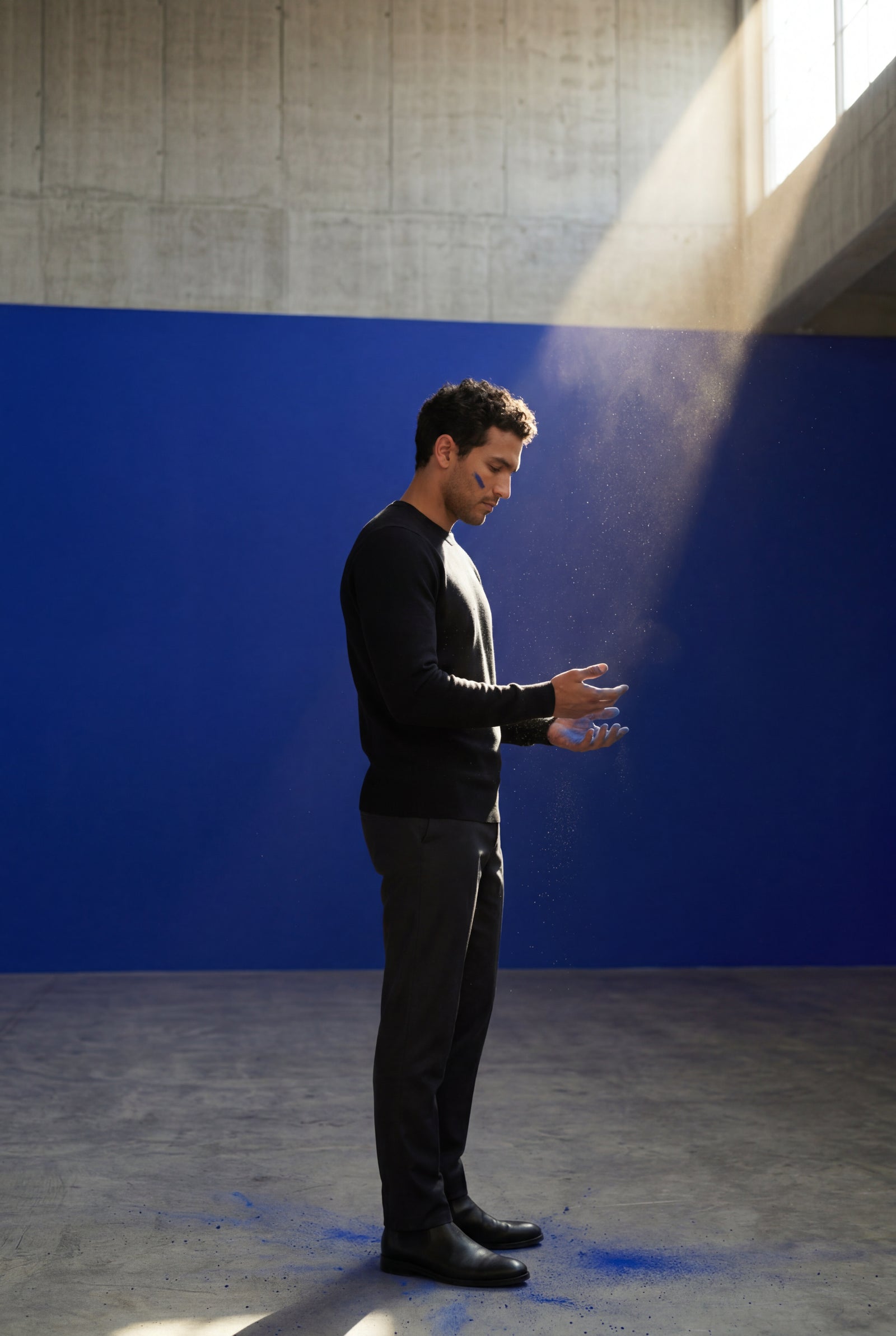 Black Fine Classic Fit Crewneck Sweater - Classic fit sweater - Photo 23