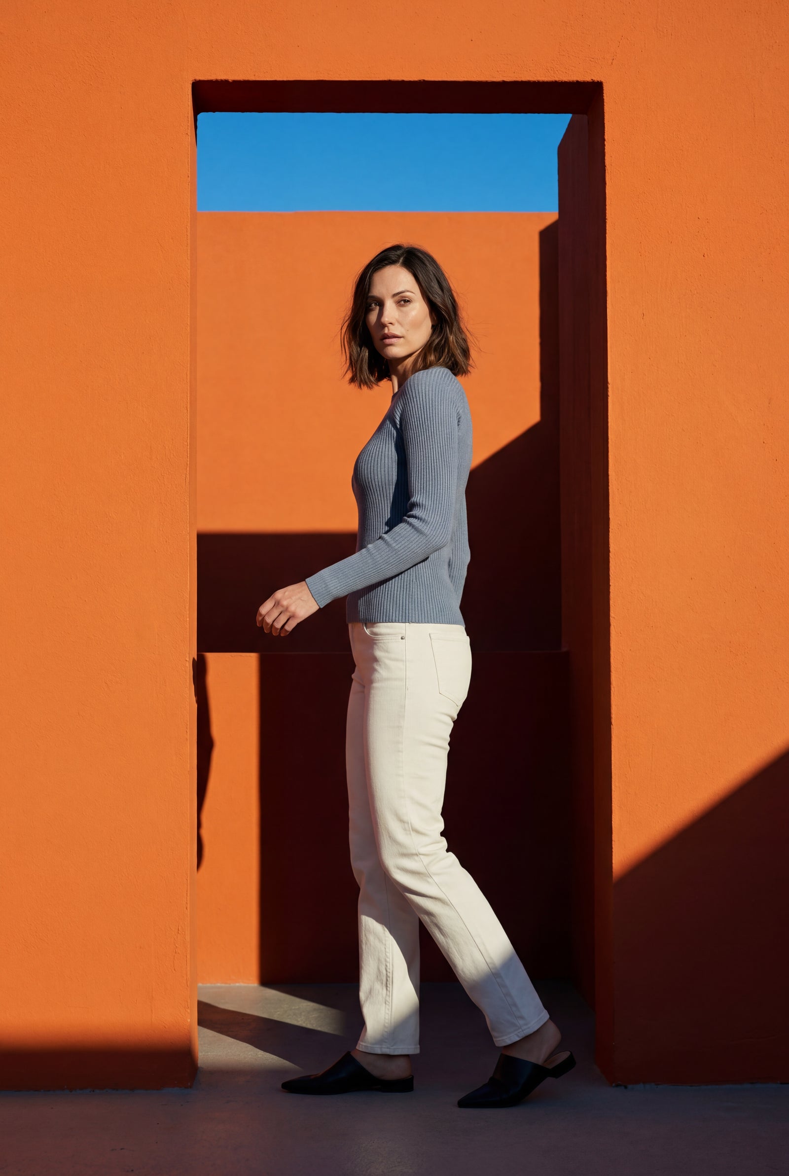 Blue Ribbed Fitted Crew Neck Long Sleeve Top - Fitted tops - Photo 14