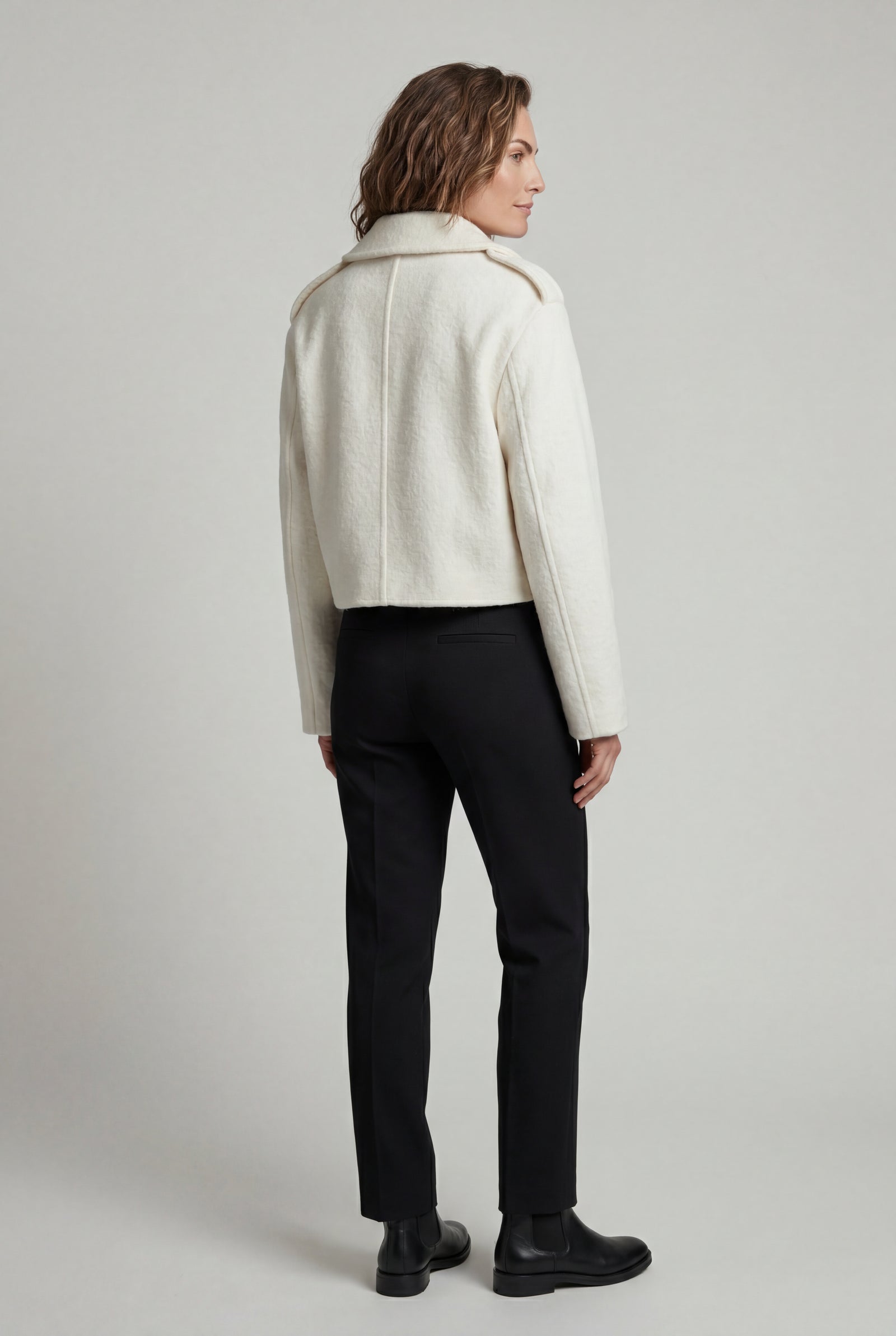 White Cropped Double-breasted Boxy Coat with Notched Lapel - Short coat - Photo 3