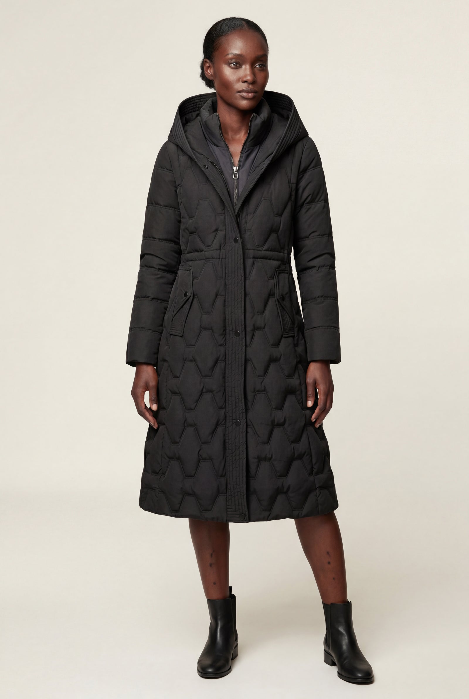 Black Geometric Quilted Calf-length Puffer Coat with Hood - Puffer jackets - Photo 5