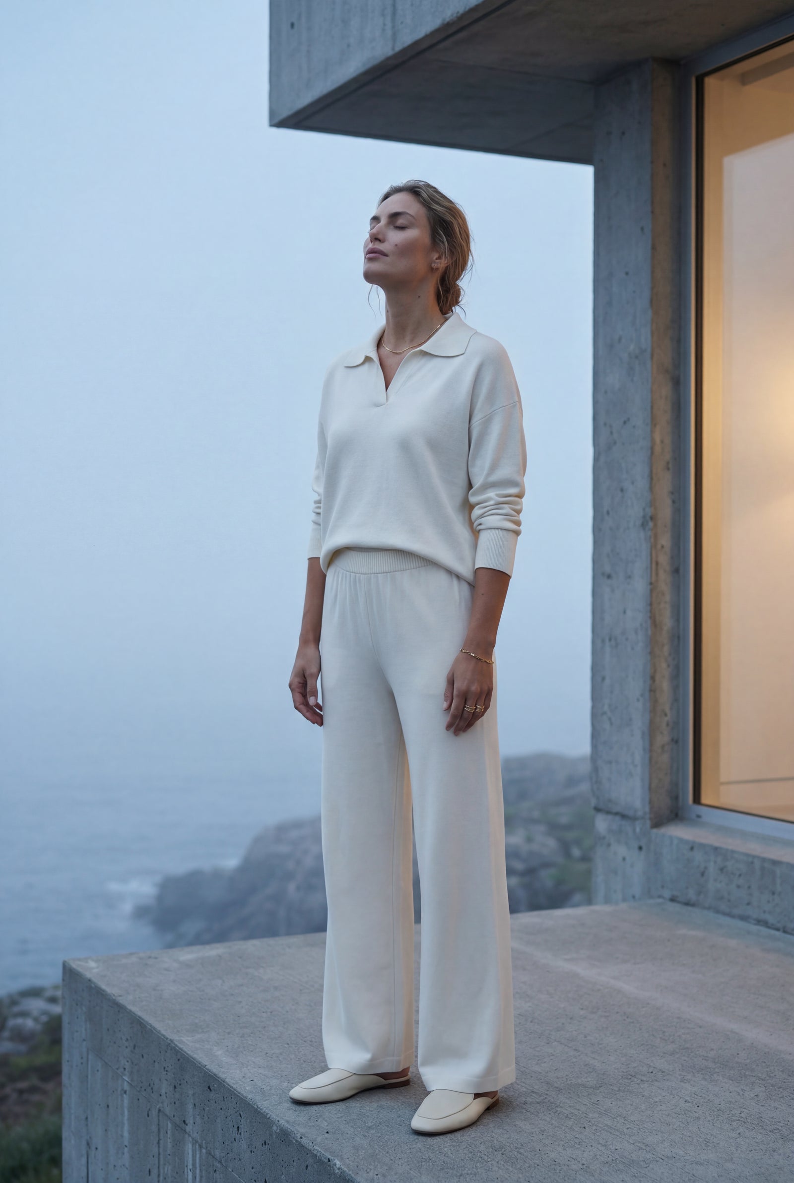 White Oversized Collared Lounge Set with Wide-leg Trousers - Oversized set - Photo 9