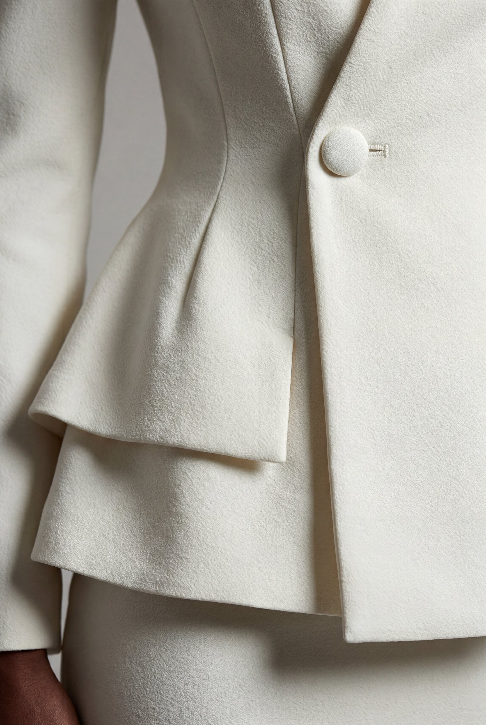 White Structured Peplum Skirt Suit with Square Neckline - Photo 4