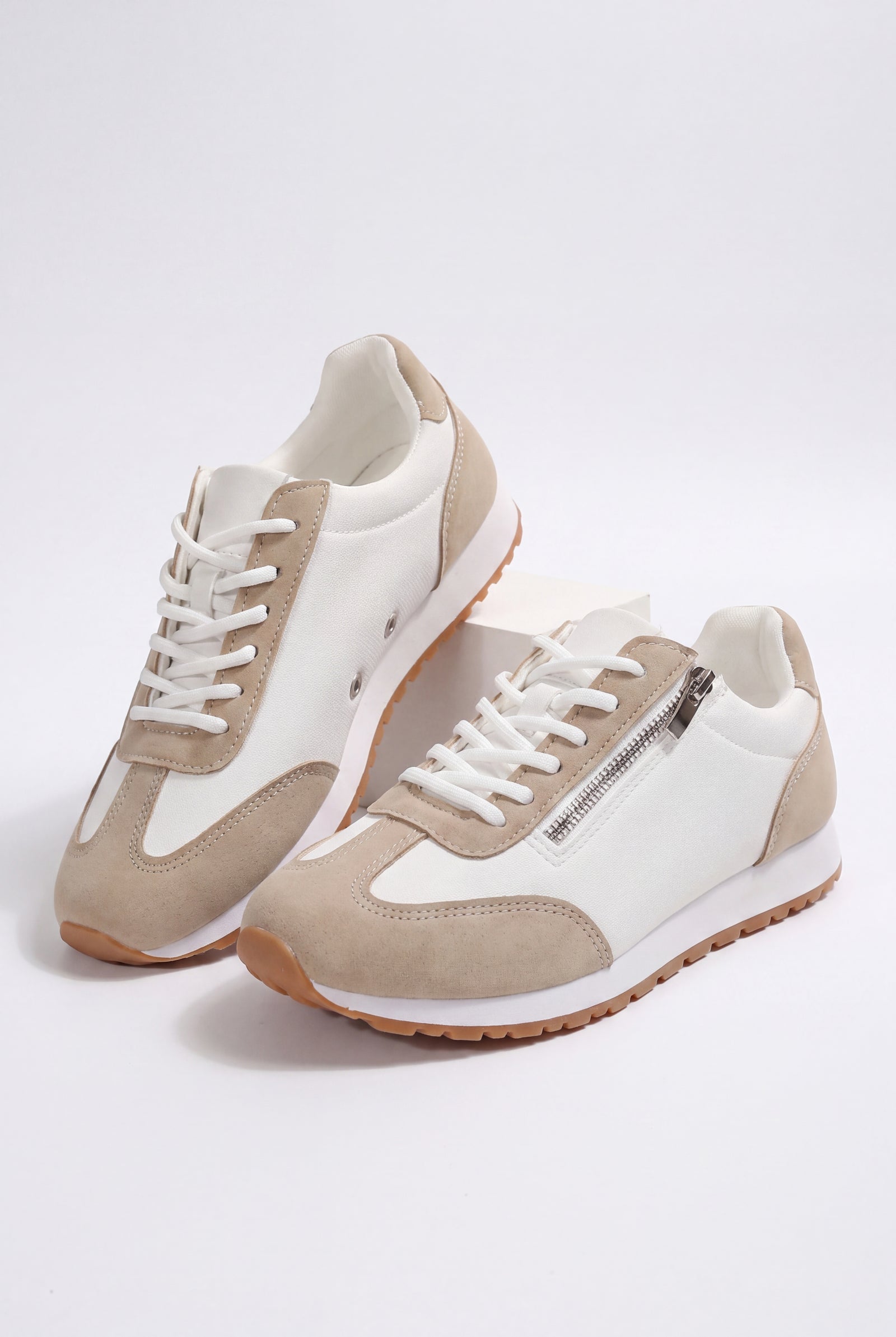 Women's Sneakers Slip-On Beige in White — product packshot