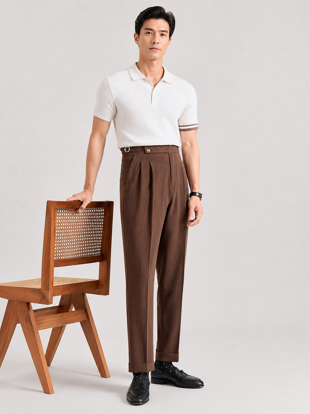 High-rise Pleated Brown Trousers with Cuffed Tapered Leg