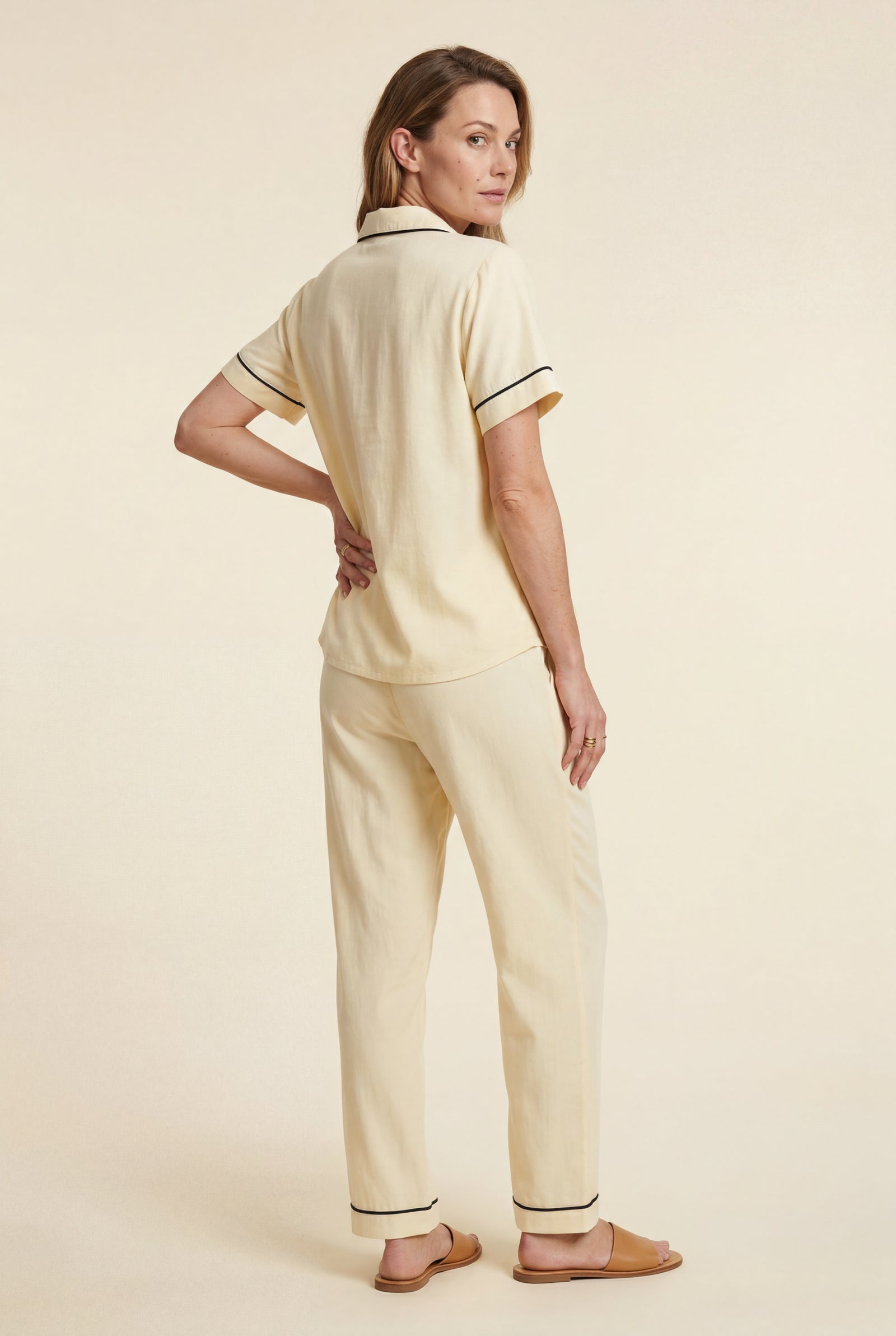 Beige Contrast Piping Short Sleeve Pajama Set with Bow Waistband - Photo 3