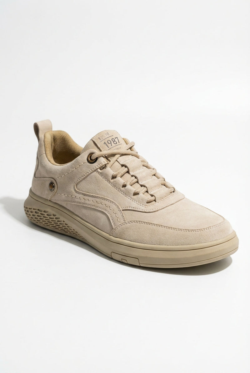 Beige Men's Minimalist Slip-On Lace-Up Sneakers with Cushioned Sole - Slip on sneakers - Photo 1