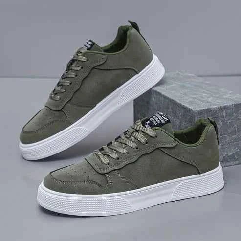 Minimalist Low Top Sneakers with Chunky Textured Sole - Photo 4