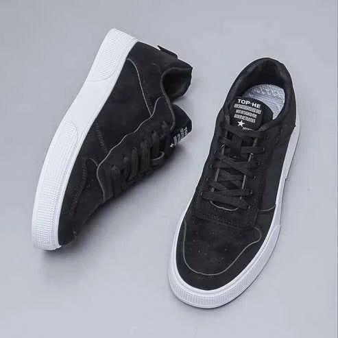 Minimalist Low Top Sneakers with Chunky Textured Sole - Photo 7