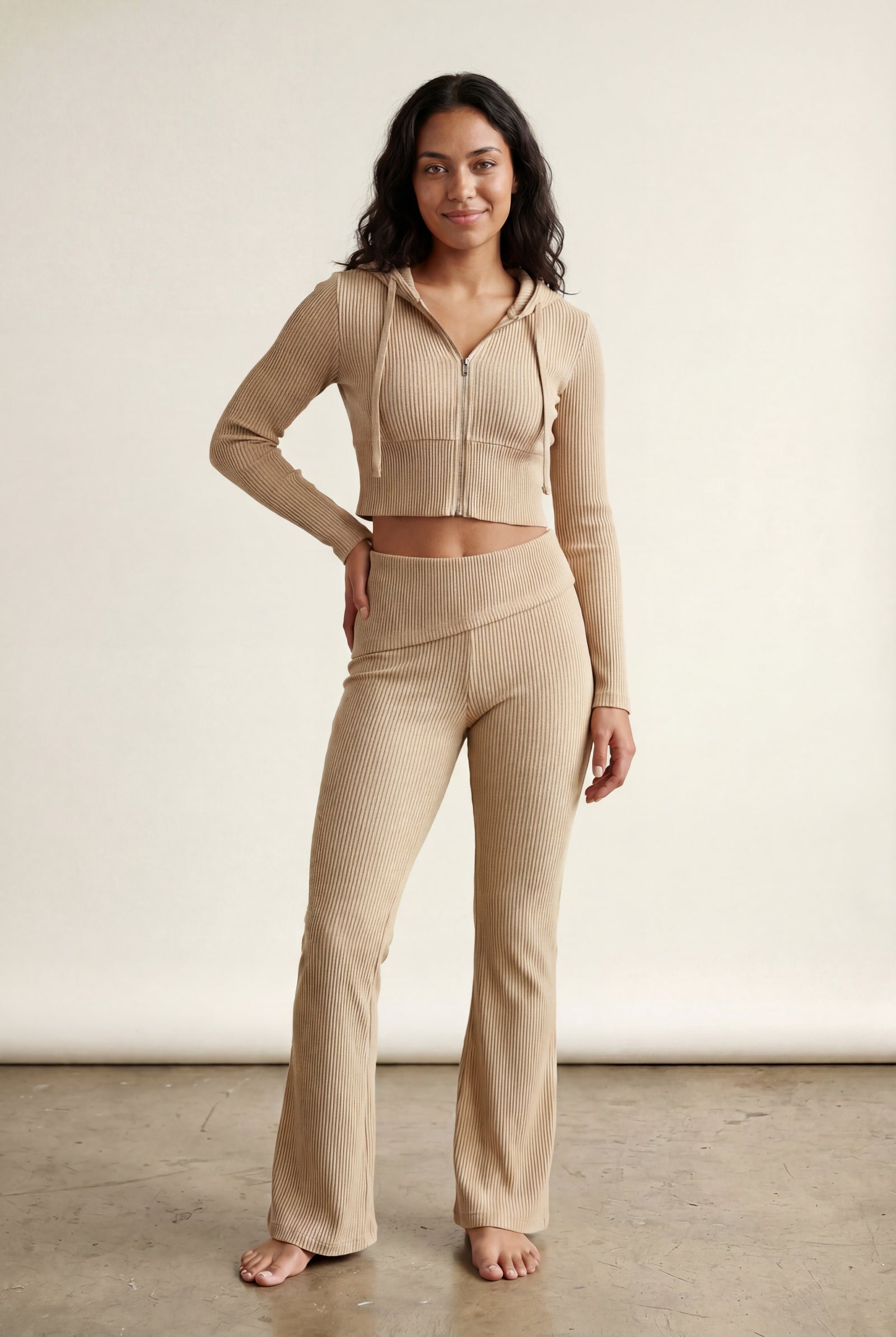 Beige Ribbed Cropped Hoodie and Flared Pants Set - Cropped set - Photo 2