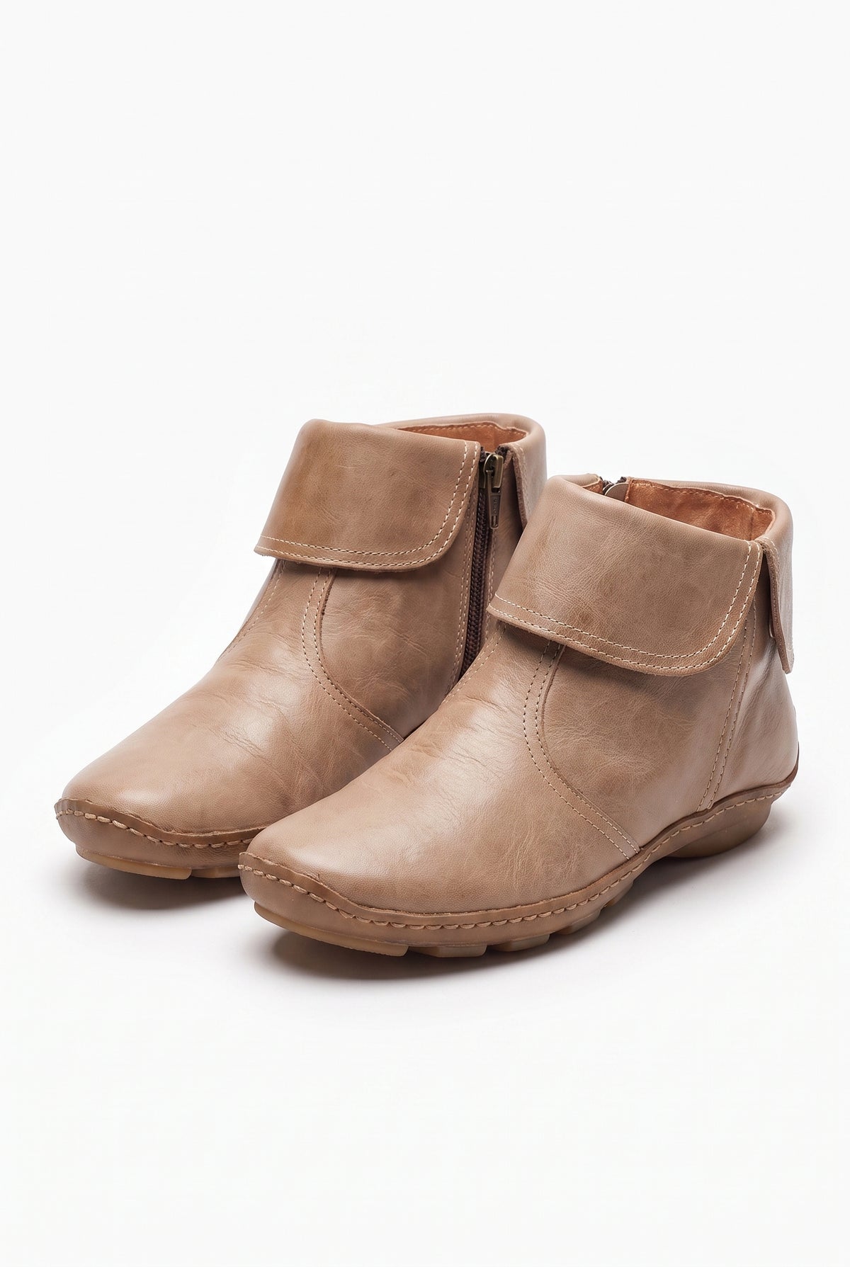 Women's Ankle Boots Vintage Style in Beige — product shot