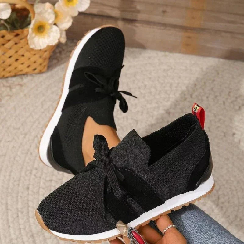 Black Breathable Lace-up Low-top Sneakers - Photo 6