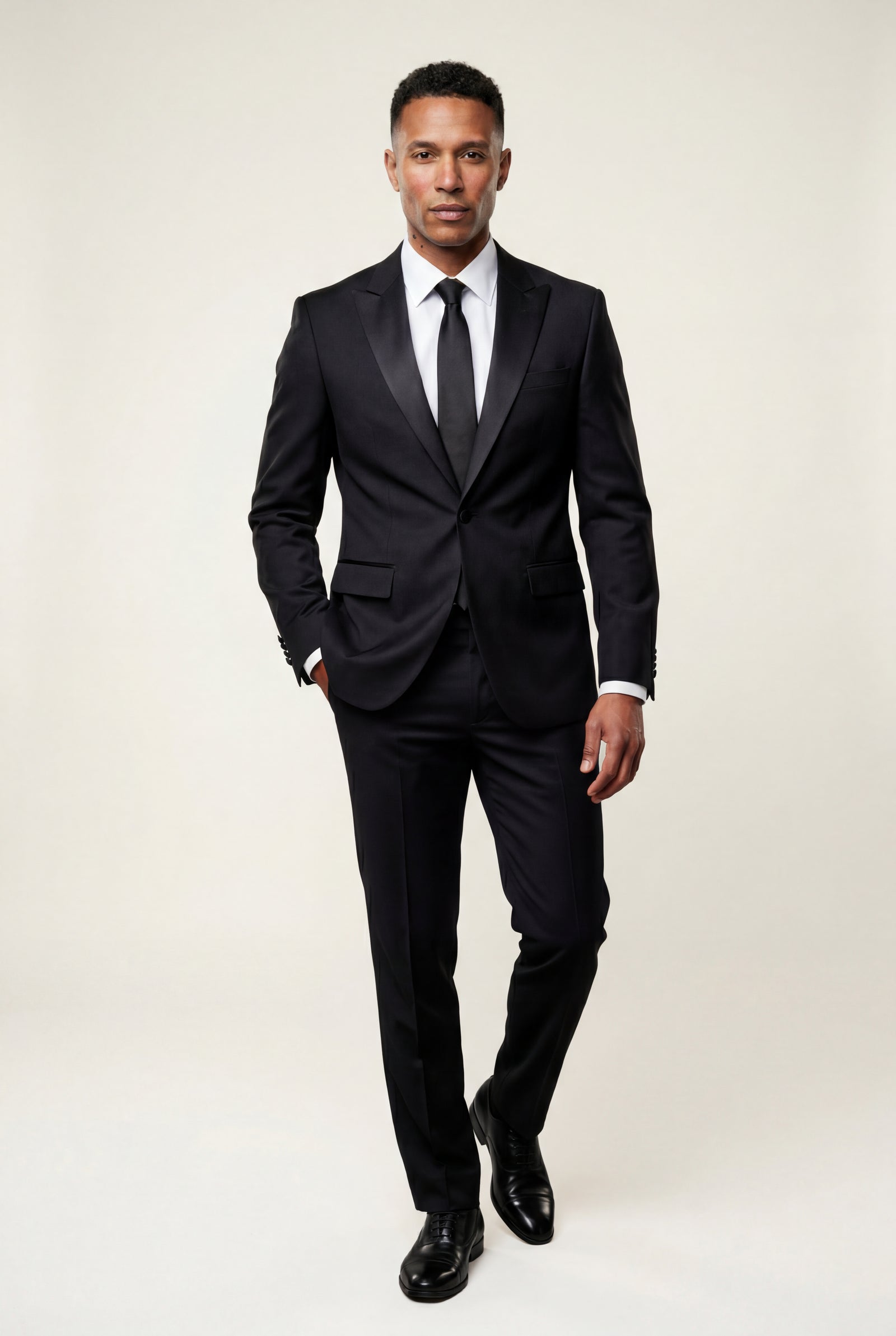 Black Contrasting Shawl Lapel Tuxedo Suit - Wedding suit - Photo 4