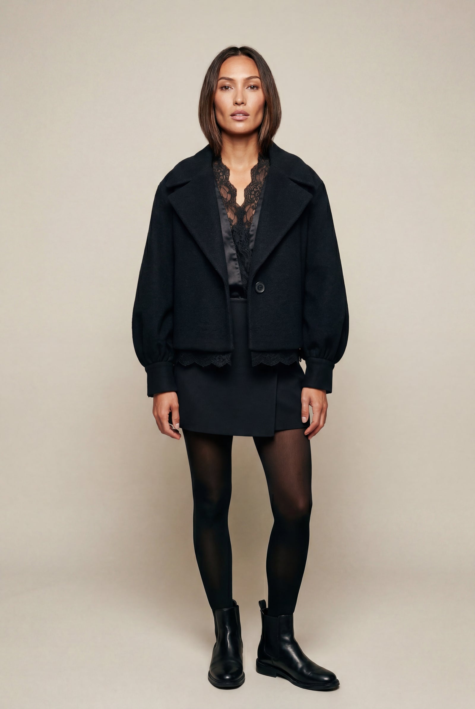 Black Cropped Double-breasted Boxy Coat with Notched Lapel - Short coat - Photo 7
