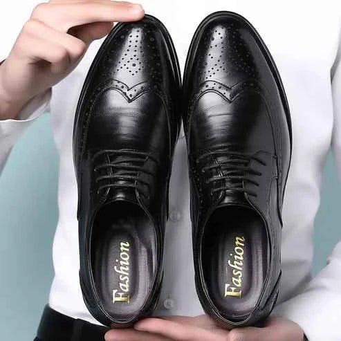 Glossy Wingtip Brogue Oxford Dress Shoes - Photo 2