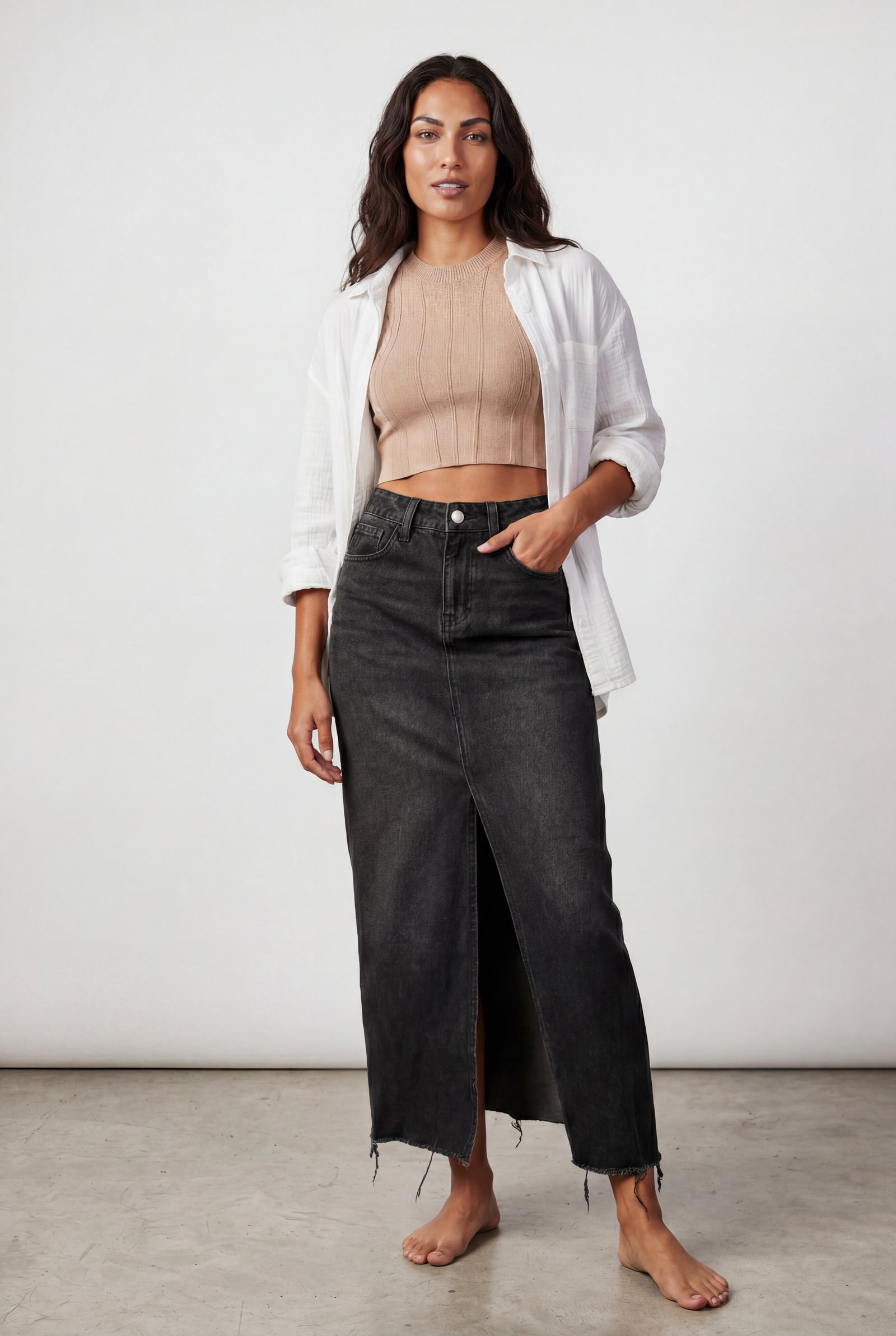 Black High-waisted Raw Hem Front-slit Midi Skirt - Denim skirt - Photo 4