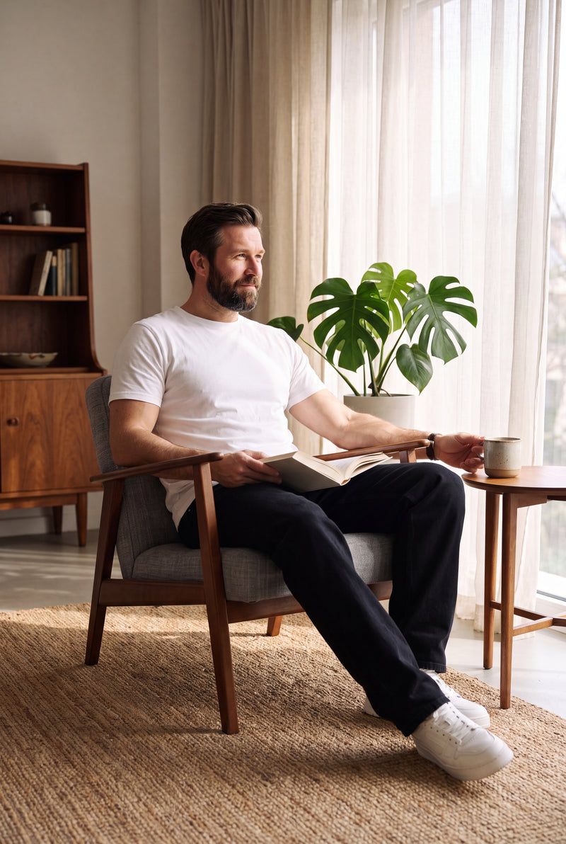 Men's Jeans Relaxed Fit in Black — lifestyle home
