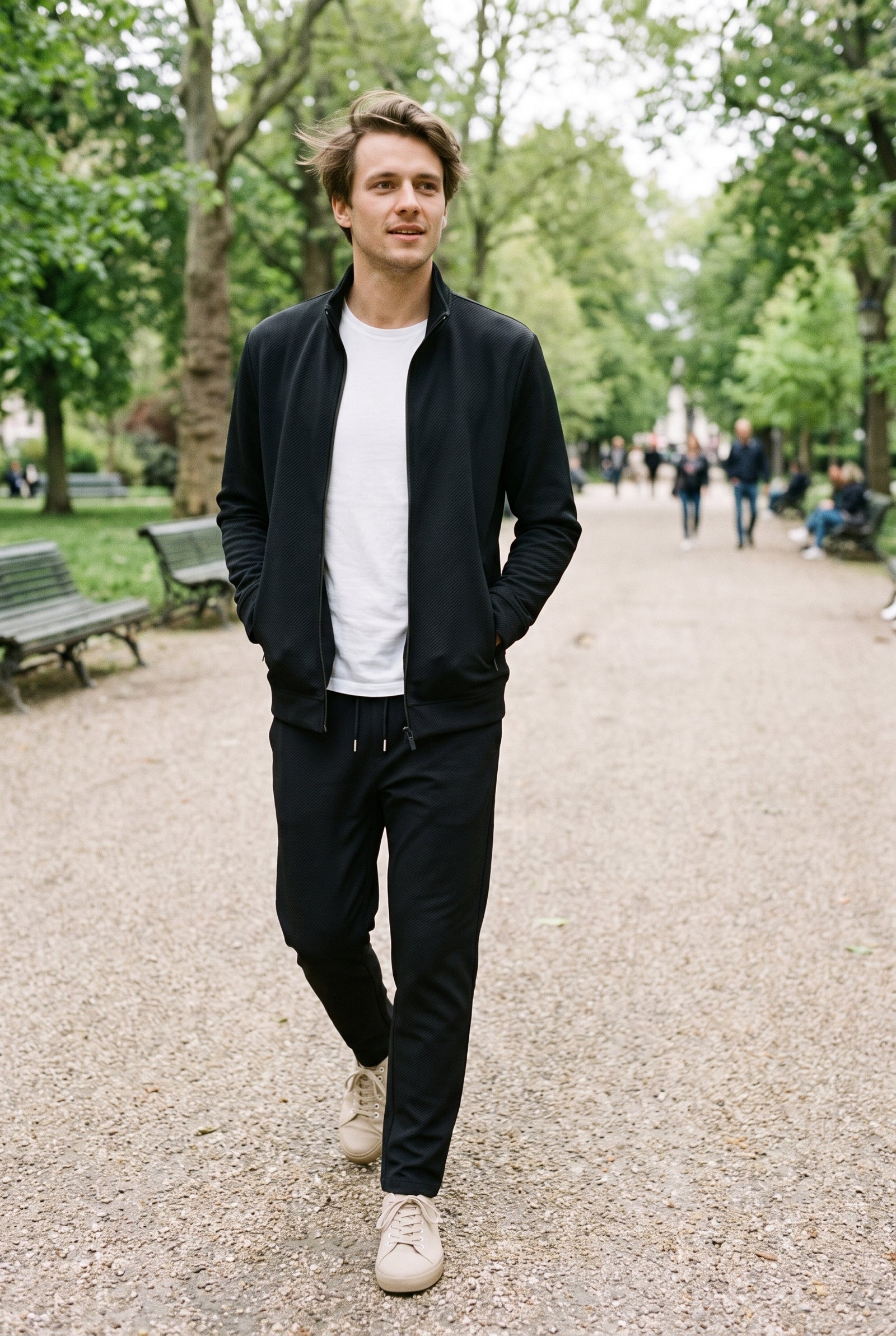 Men's Tracksuit Relaxed Fit in Black — secondary park