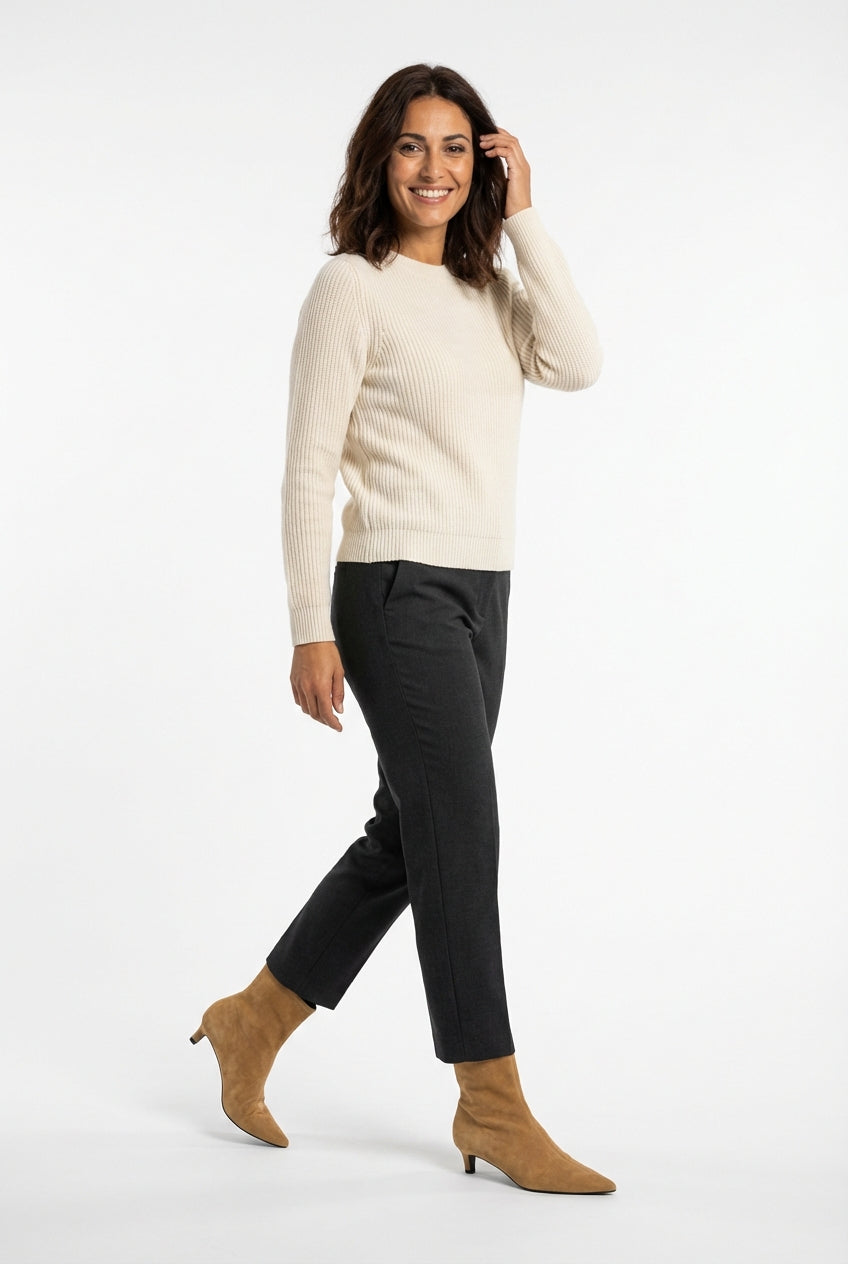 Pointed Toe Kitten Heel Ankle Boots - Photo 8