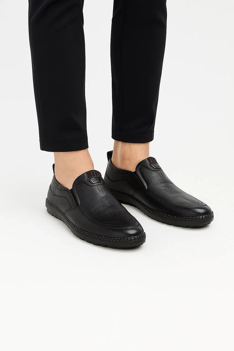 Stitched Detailing Slip-on Loafers - Photo 2