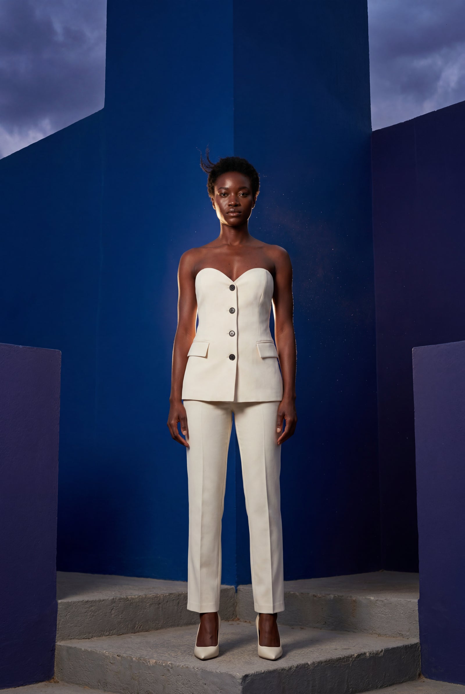 Cream Strapless Sweetheart Neckline Tailored Evening Pantsuit - Photo 8