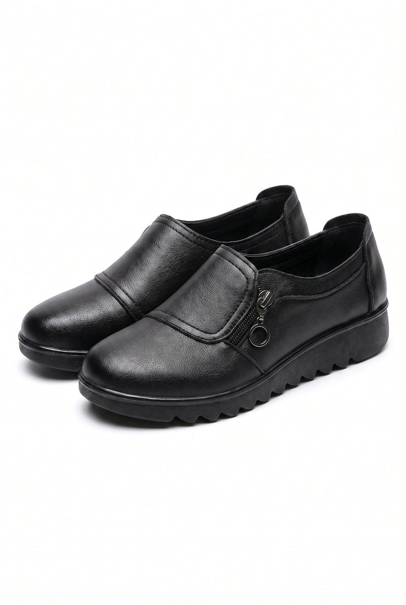 Women's Slip-On Shoes in Black — product shot