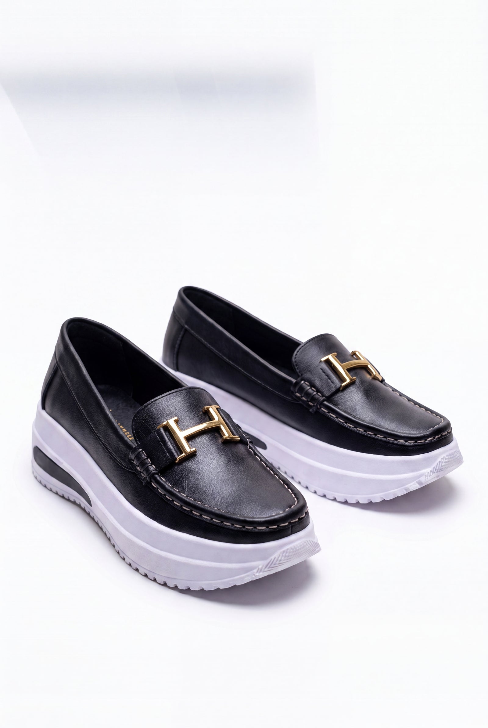 Women's Slip-On Sneakers Thick Sole in Black — primary packshot
