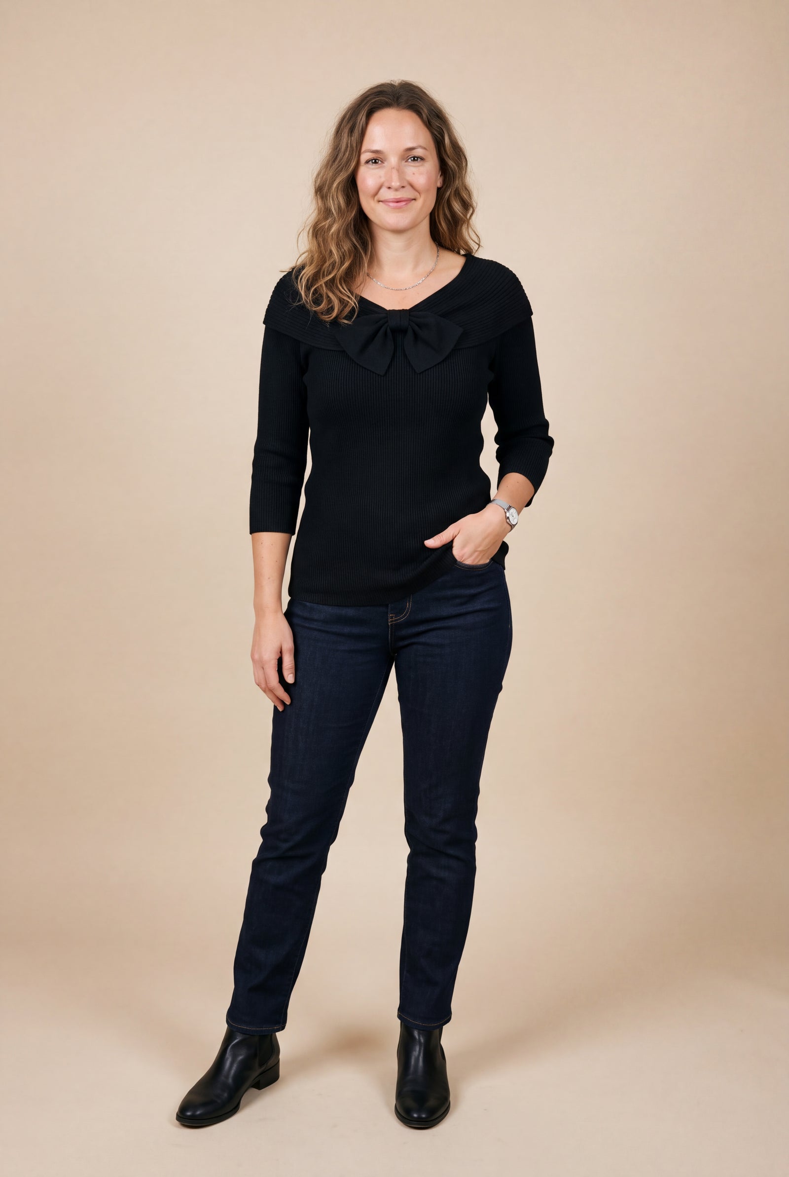 Women's Sweater Bow Detail in Black — studio