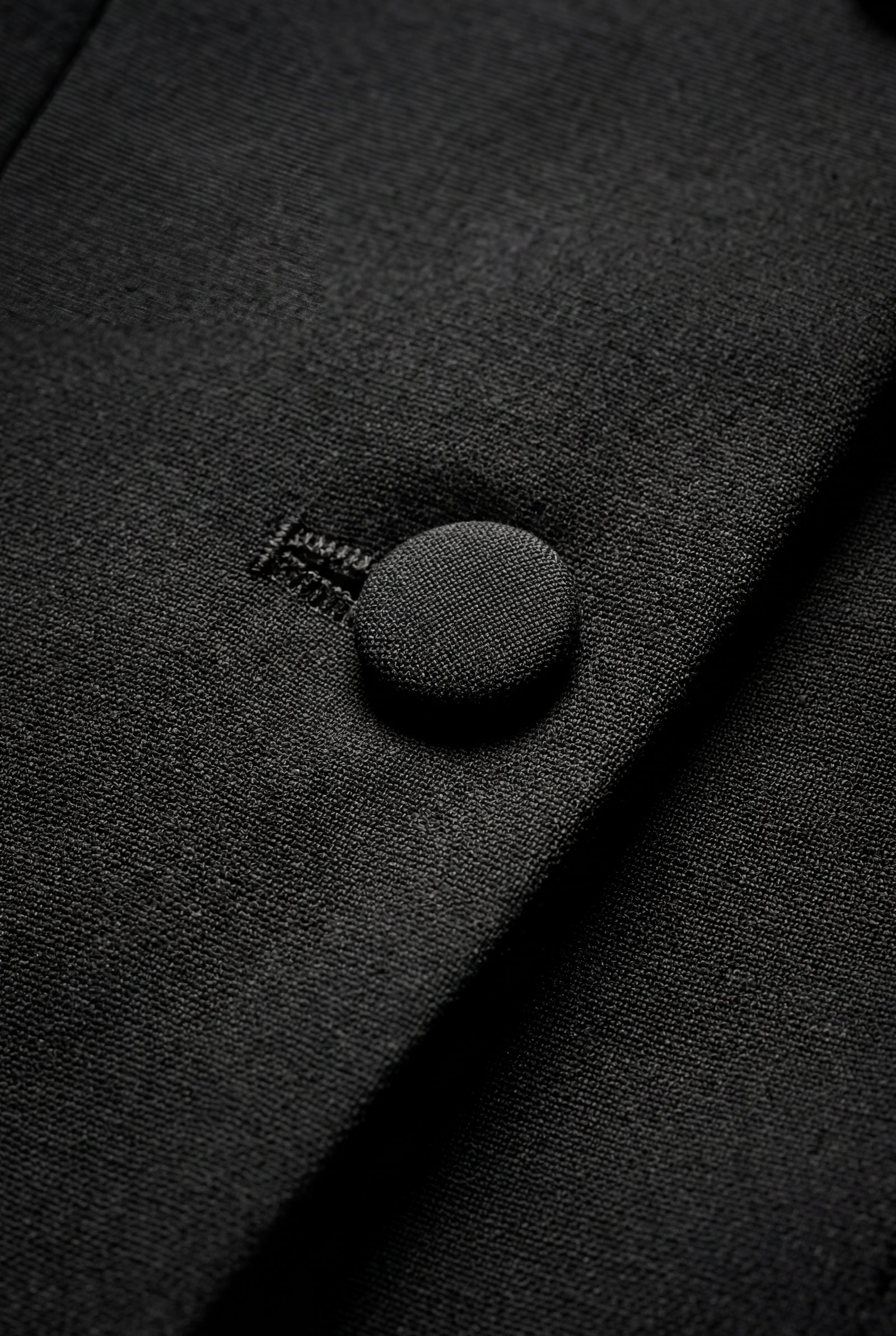 Black Women's Tailored Button-Front Sleeveless Tank Top - Tank tops - Photo 7