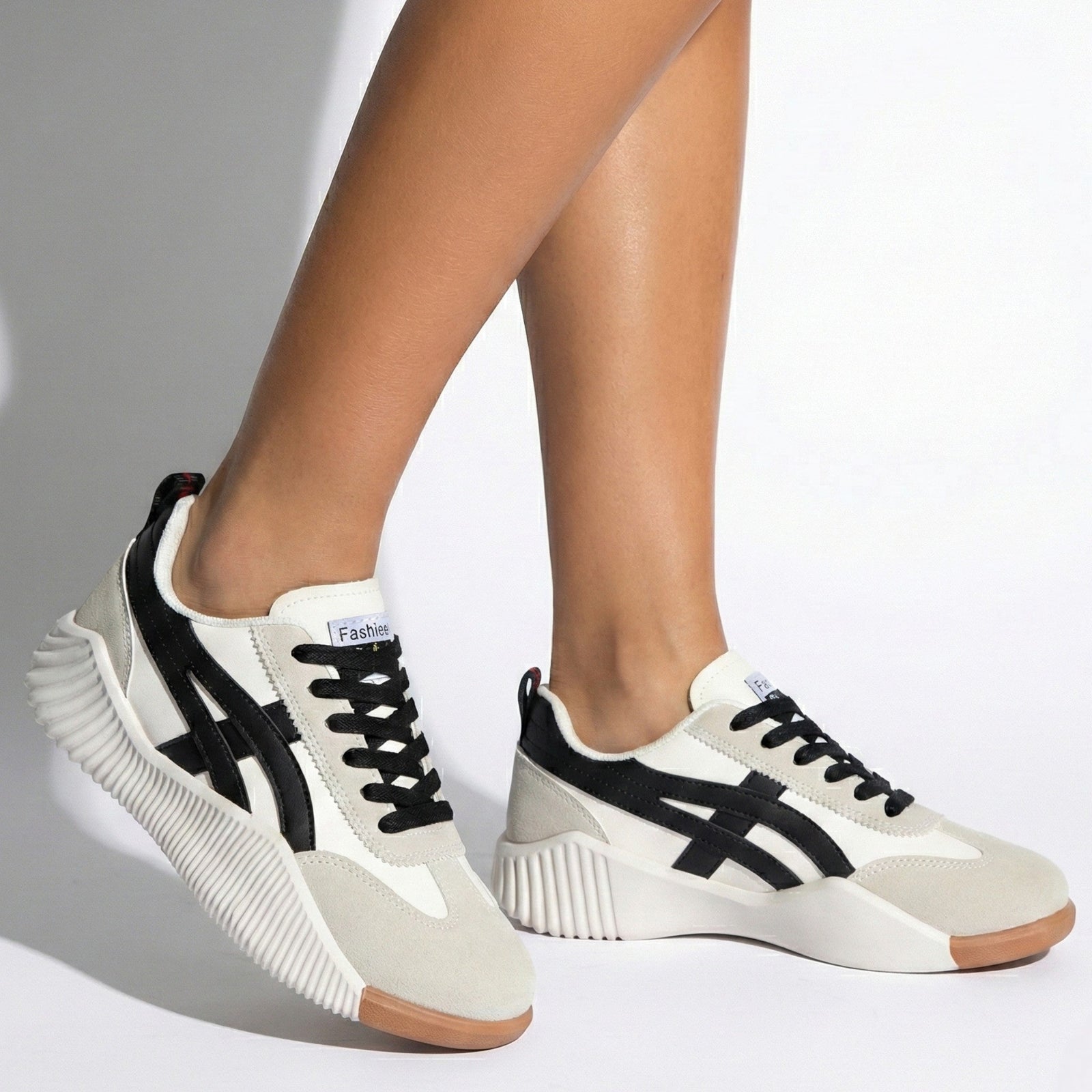 Women's Chunky Sole Colorblock Lace-Up Sneakers - Photo 5